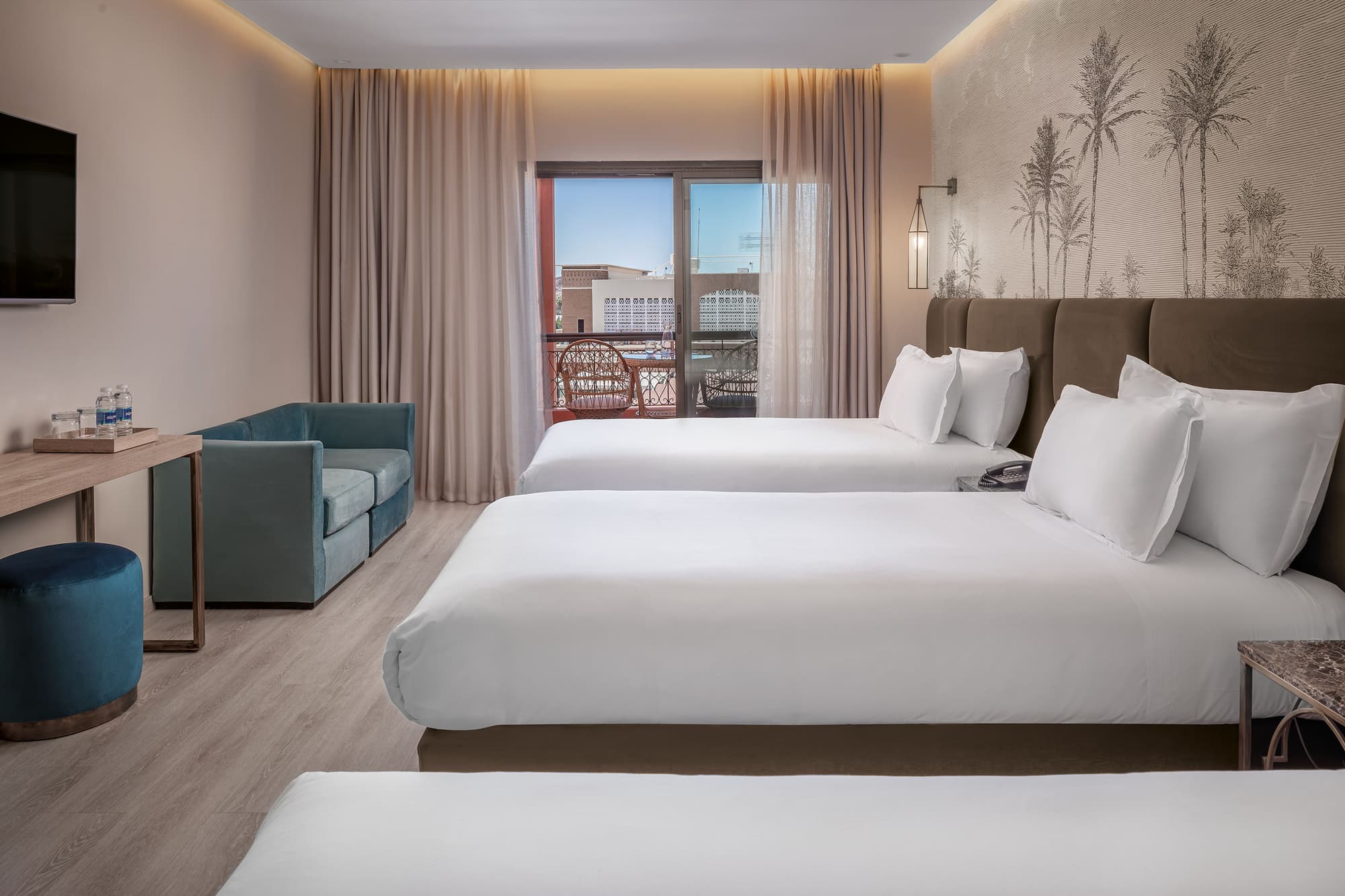 Red Hotel