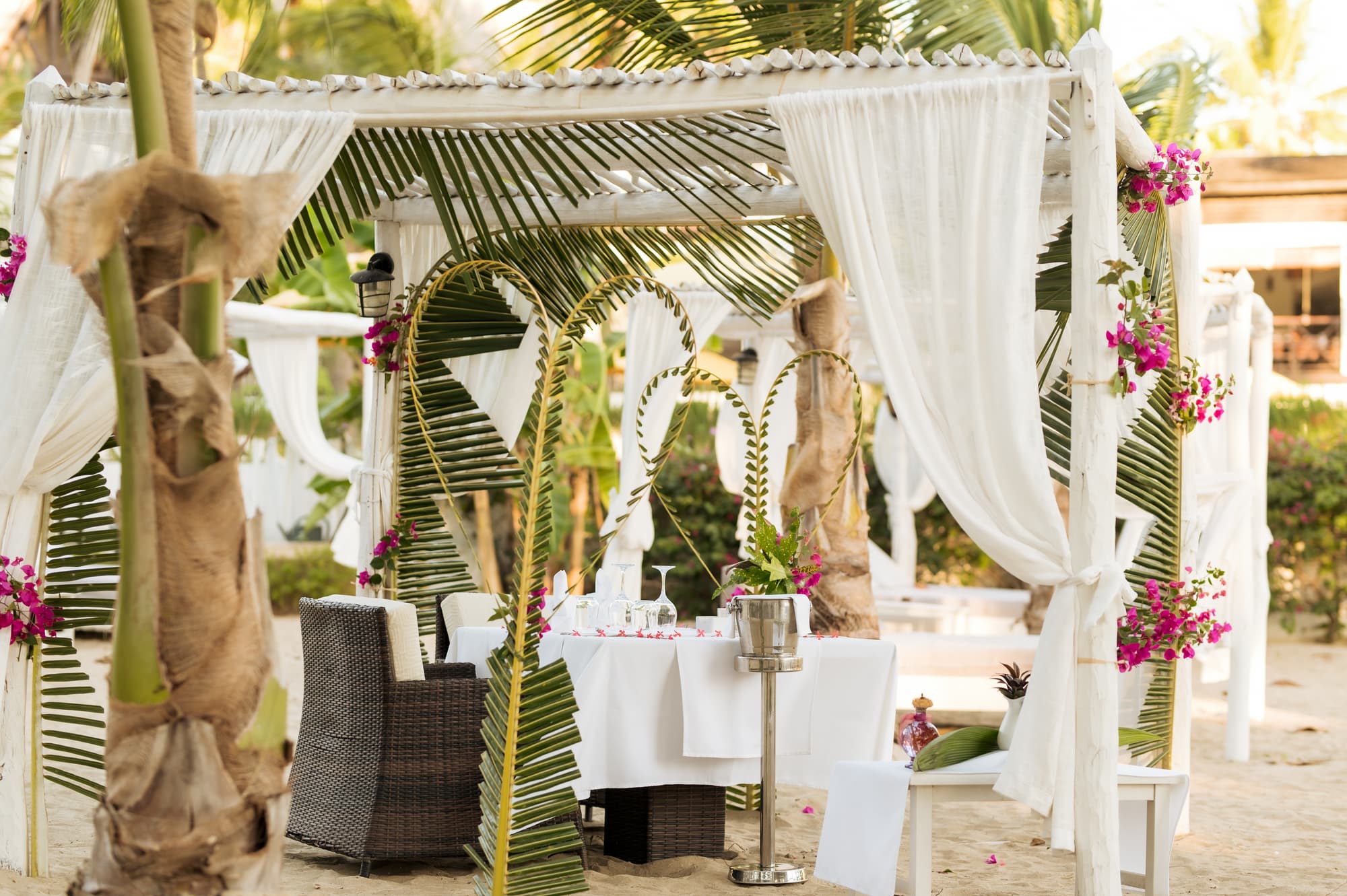 Royal Beach Hotel & Spa