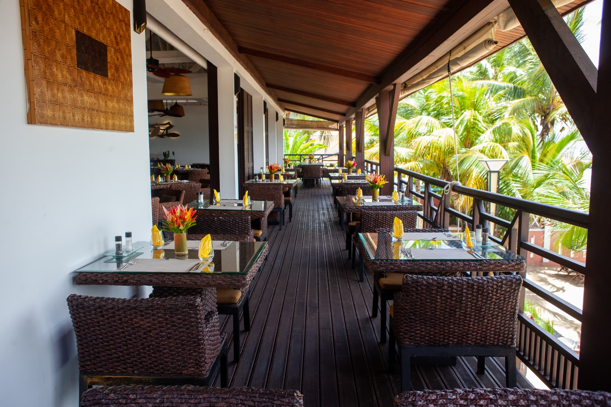 Royal Beach Hotel & Spa