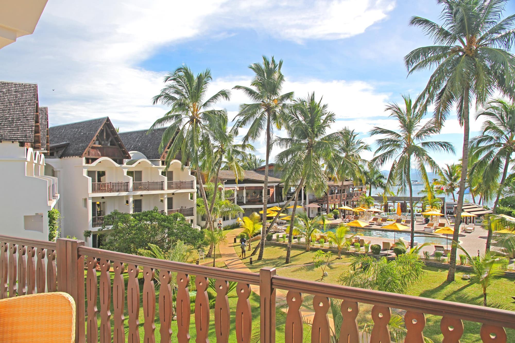 Royal Beach Hotel & Spa