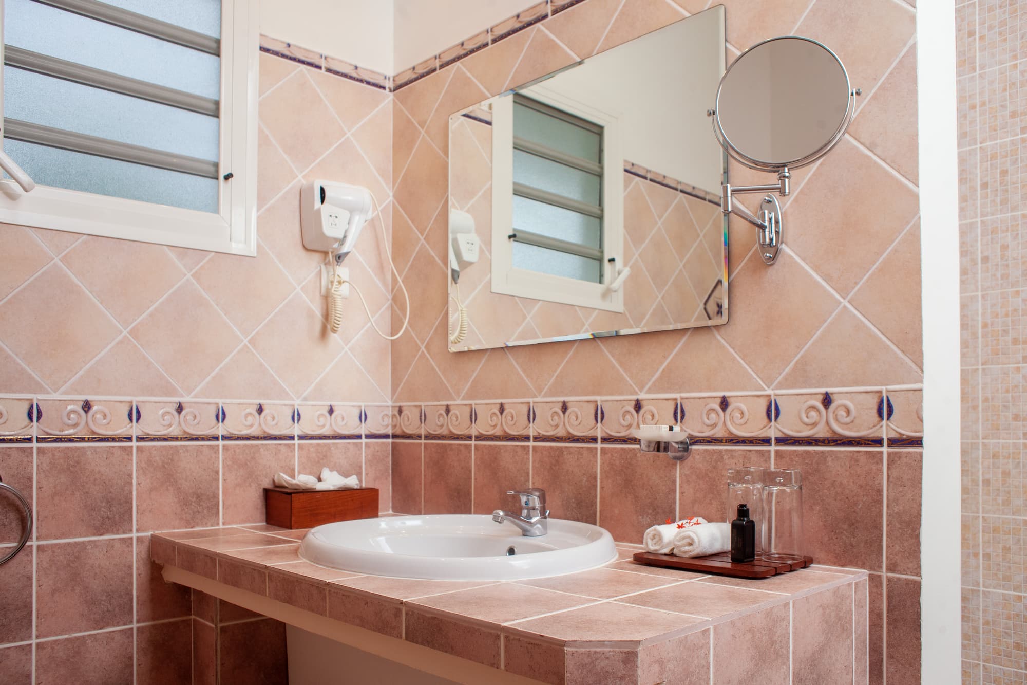 Royal Beach Hotel & Spa