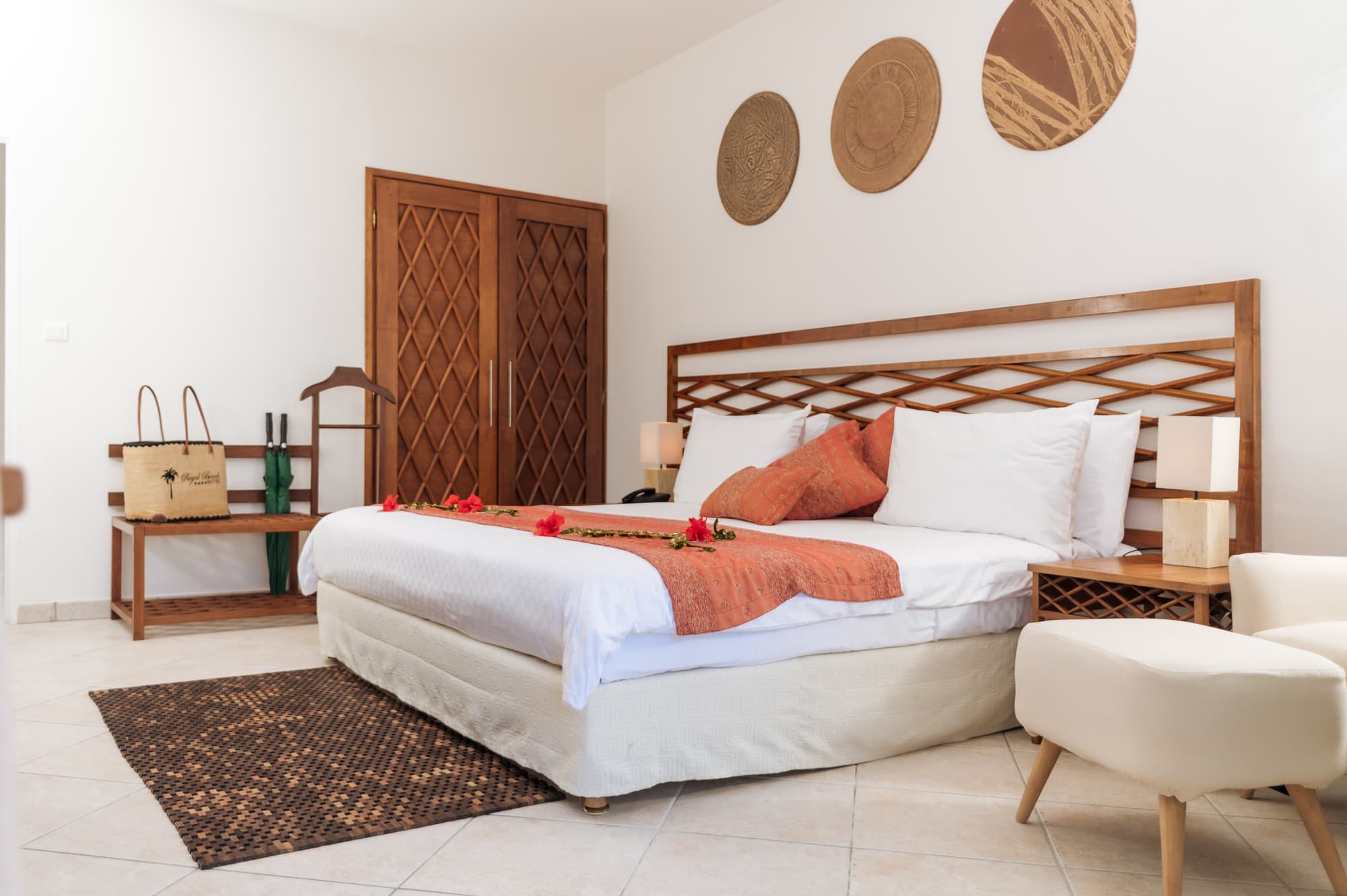 Royal Beach Hotel & Spa