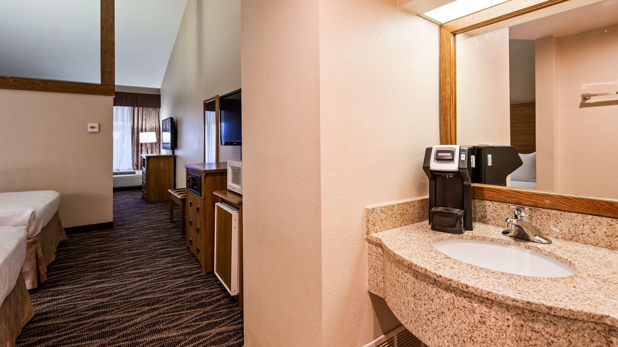 Eagle Suites OKC Airport