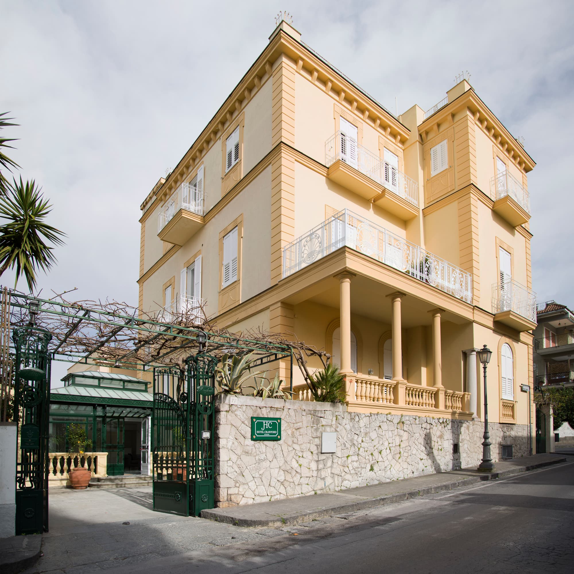 Hotel Crawford