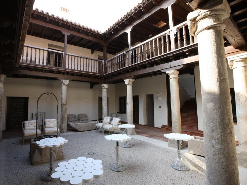 Evenia Alcala Boutique