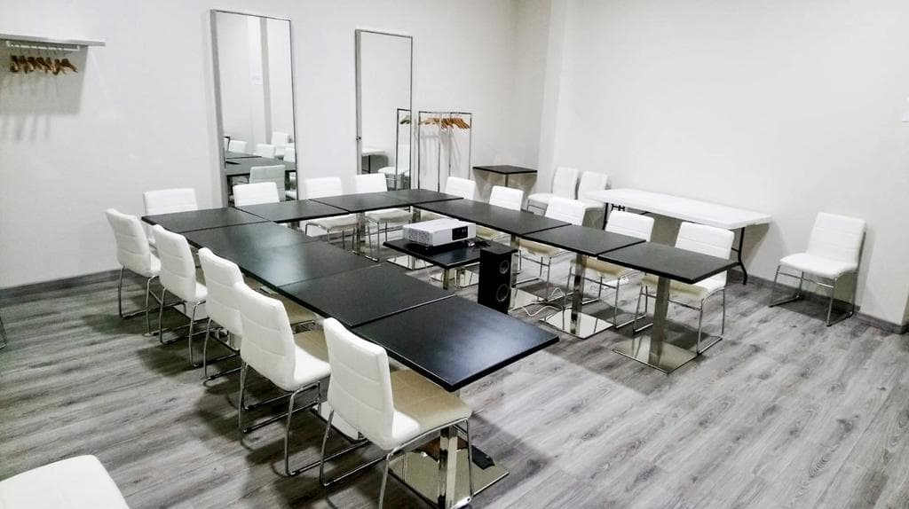 Evenia Alcala Boutique