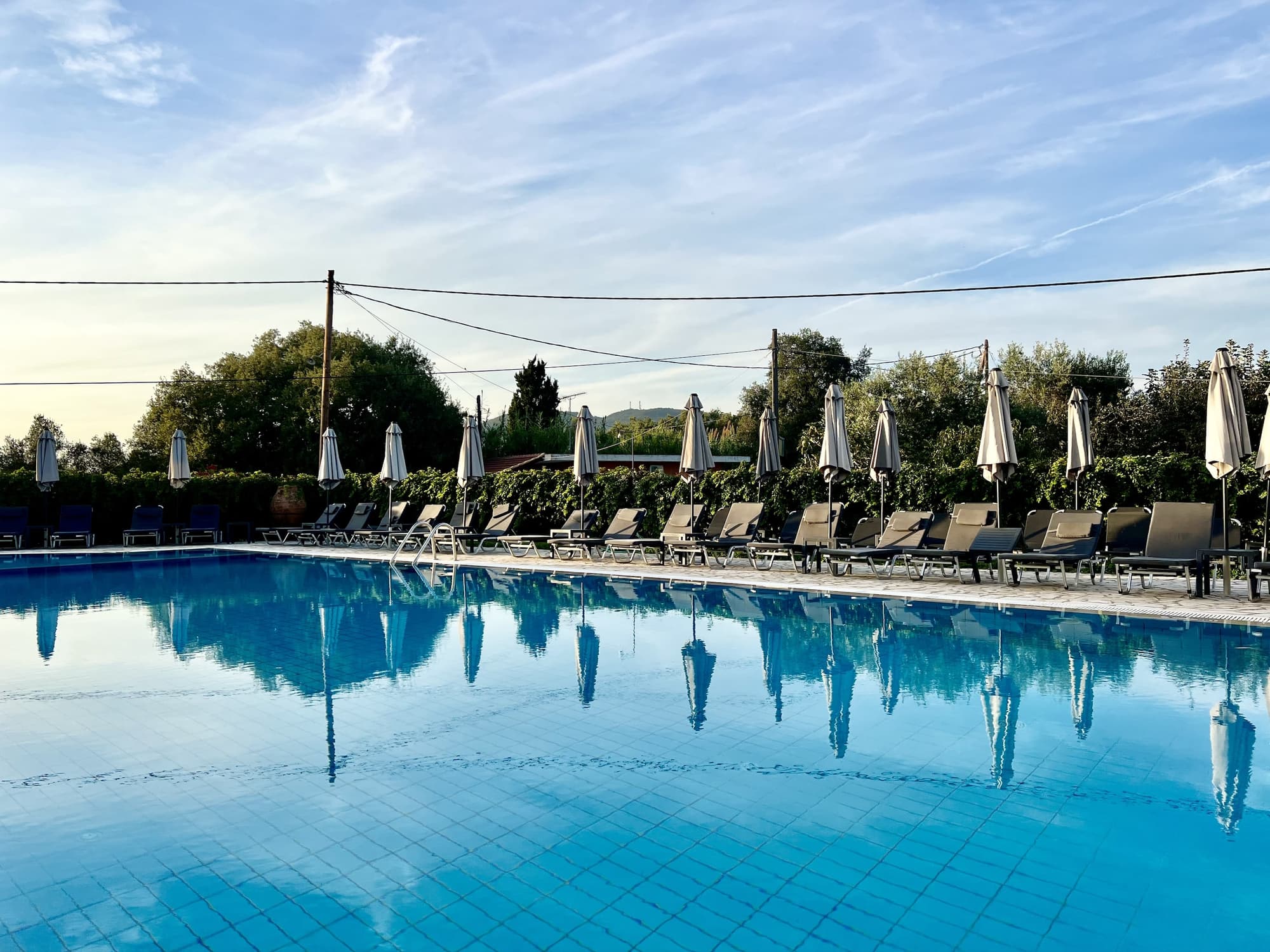 Bruskos Hotel & Suites