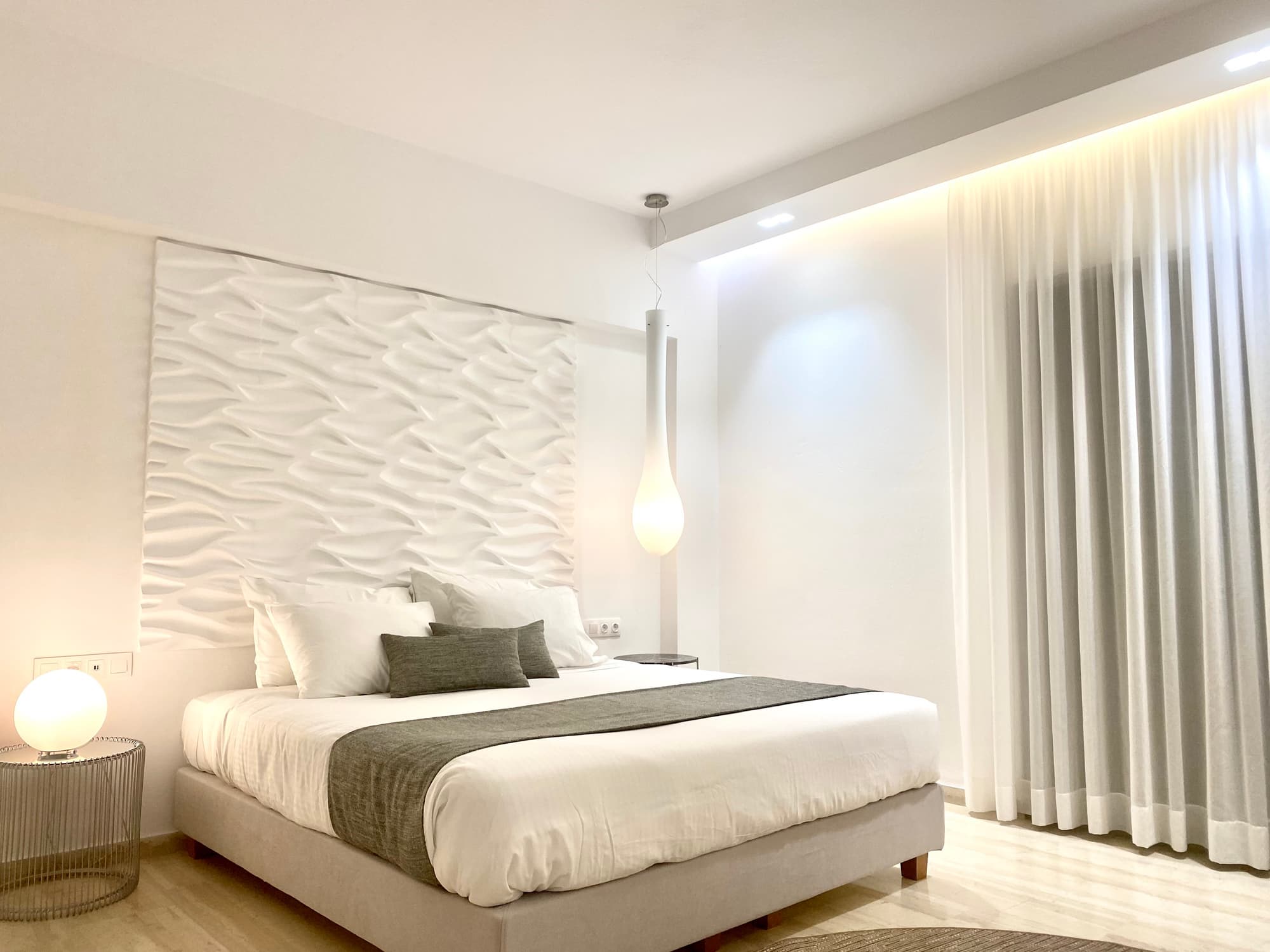 Bruskos Hotel & Suites