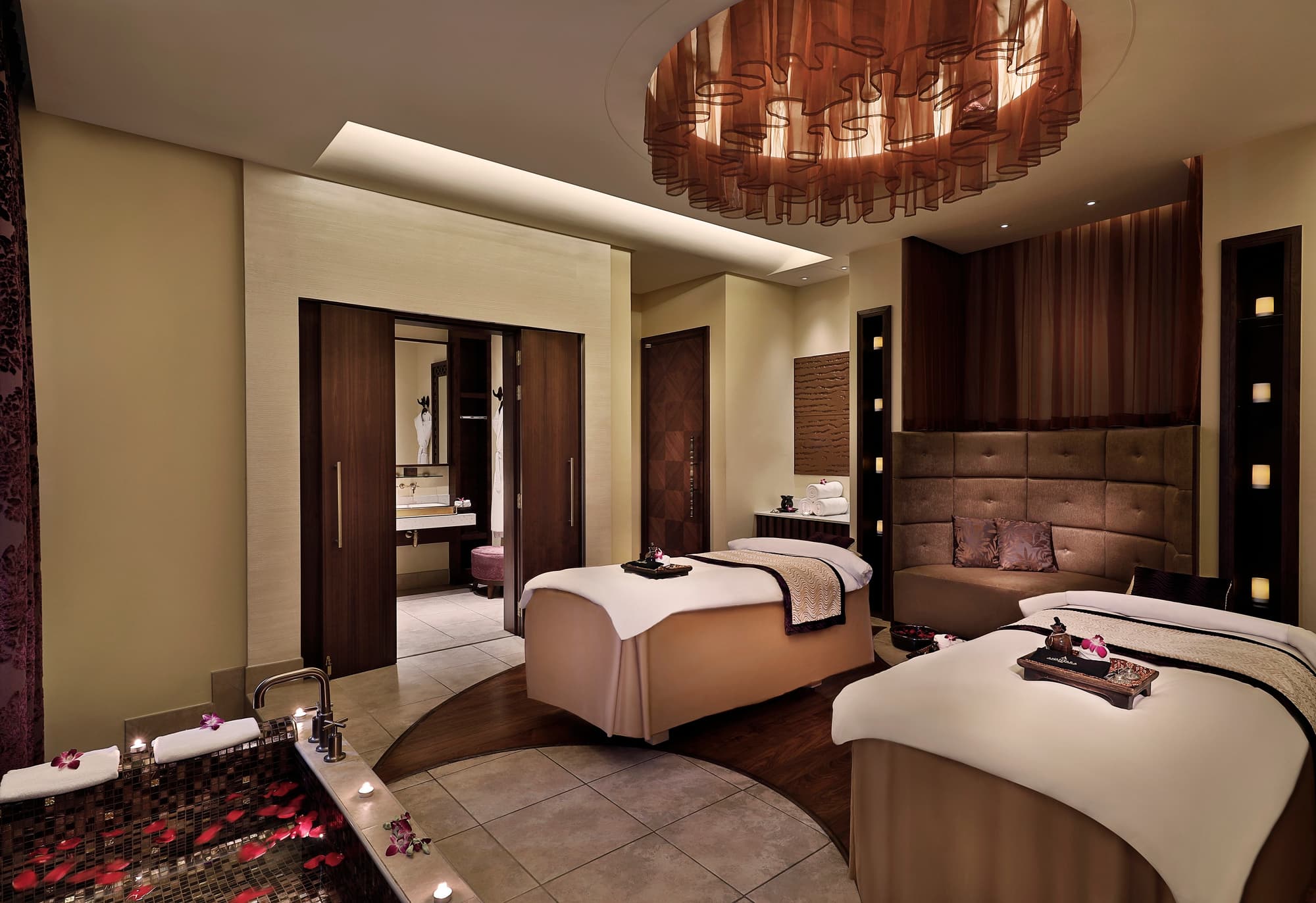 The Mangroves Abu Dhabi, LXR Hotels & Resorts