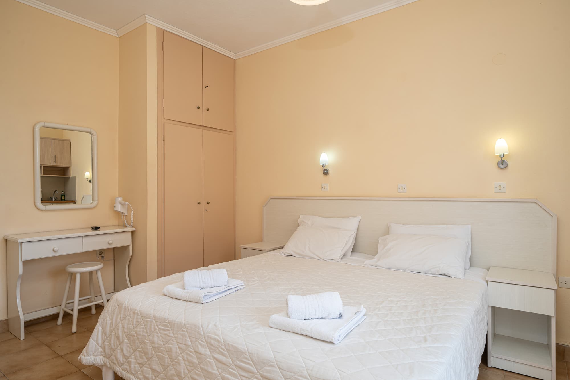 Dionysios Studios & Apartments