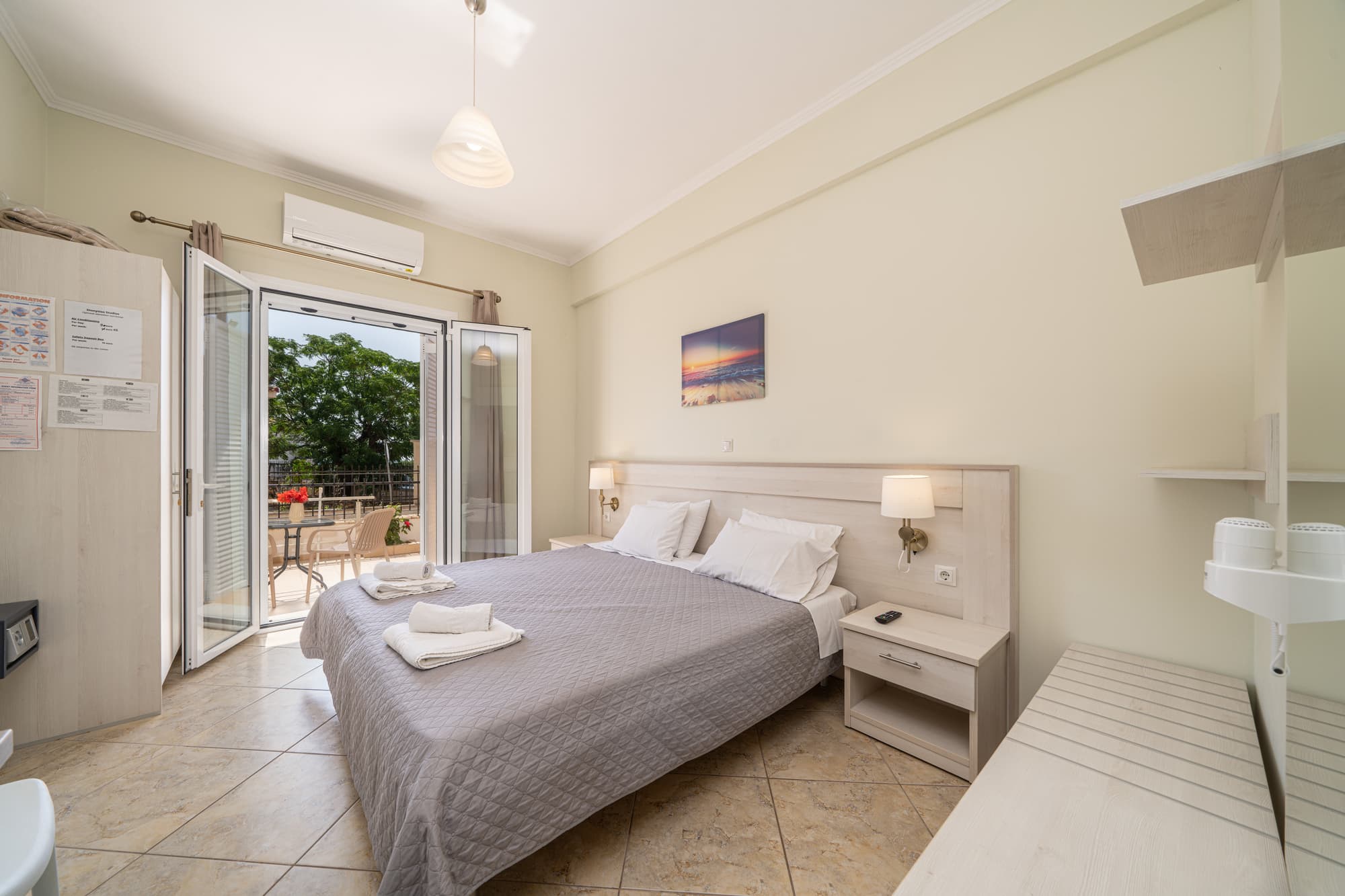 Dionysios Studios & Apartments