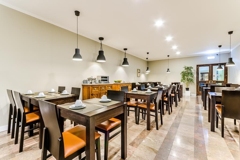 Flamingo, Restaurant