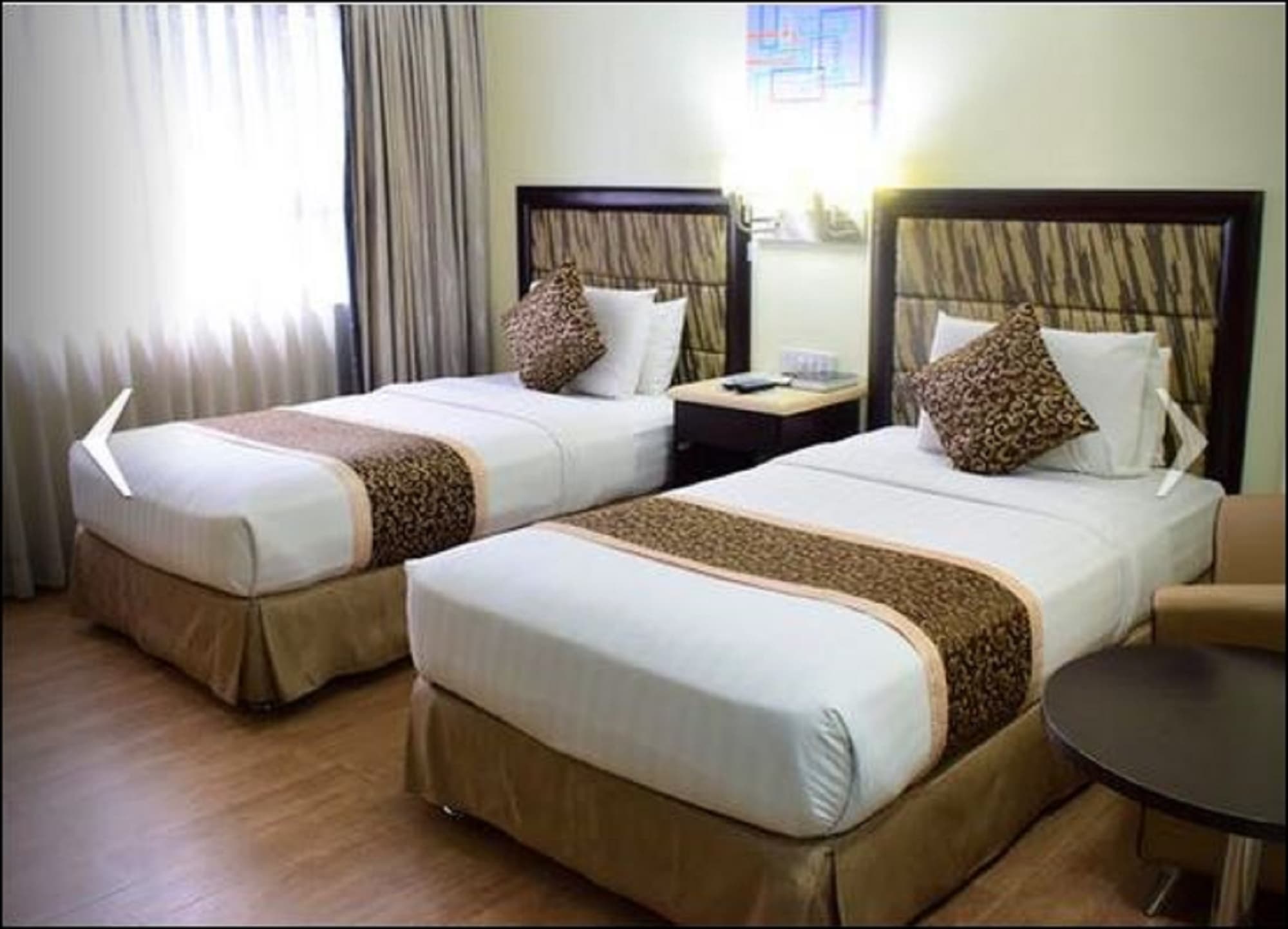Diamond Suites and Residences
