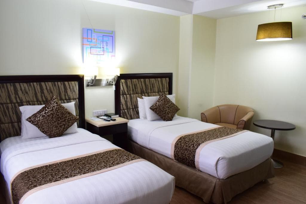 Diamond Suites and Residences