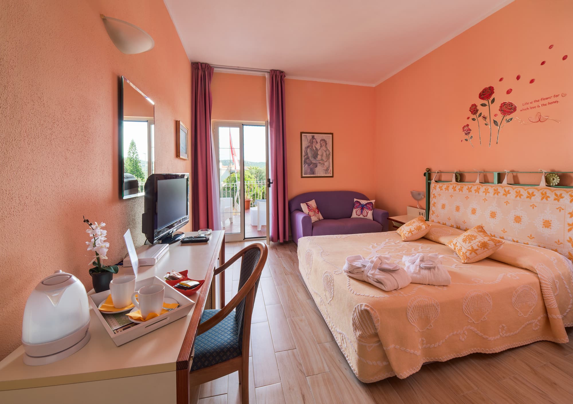 Majore Hotel
