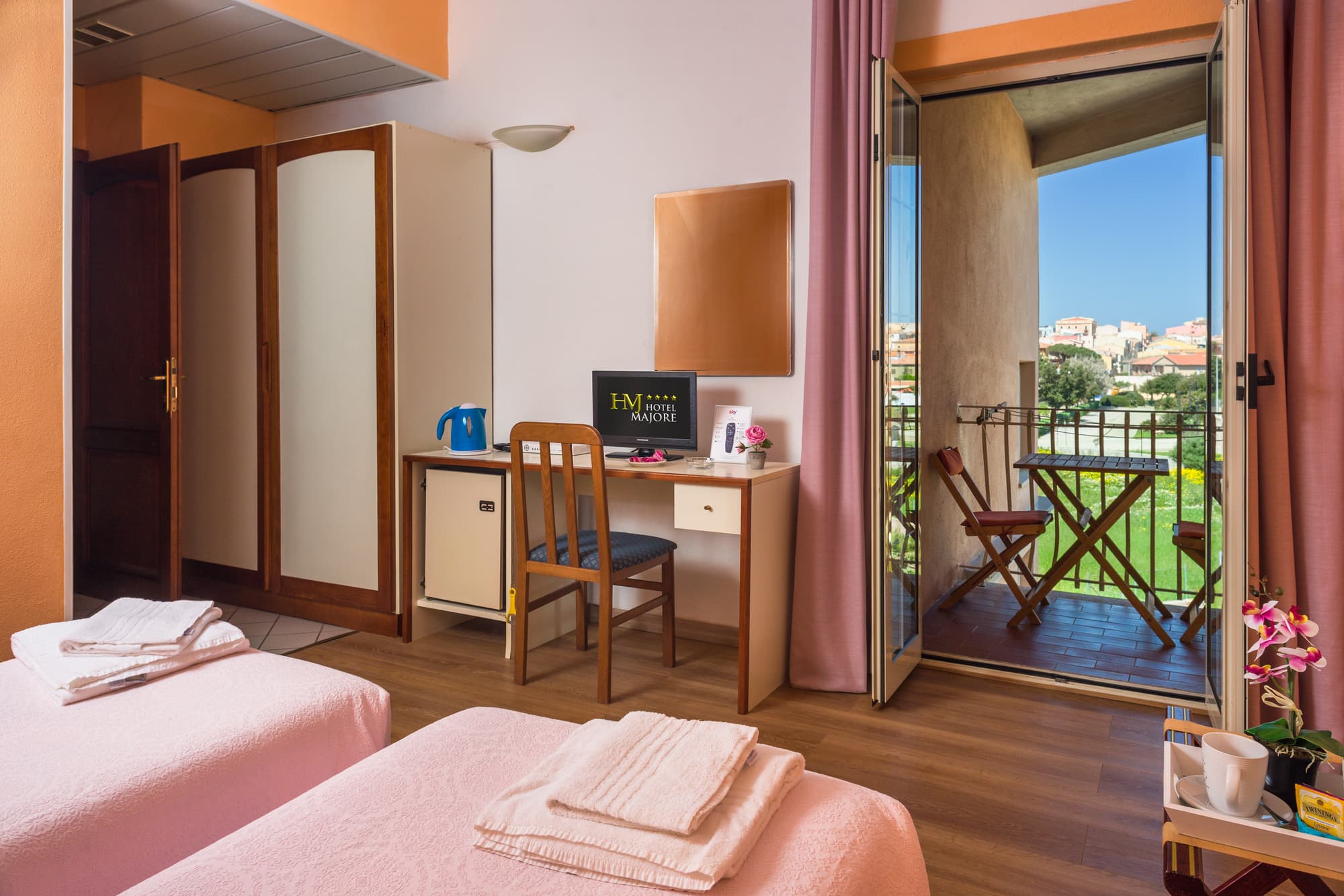 Majore Hotel