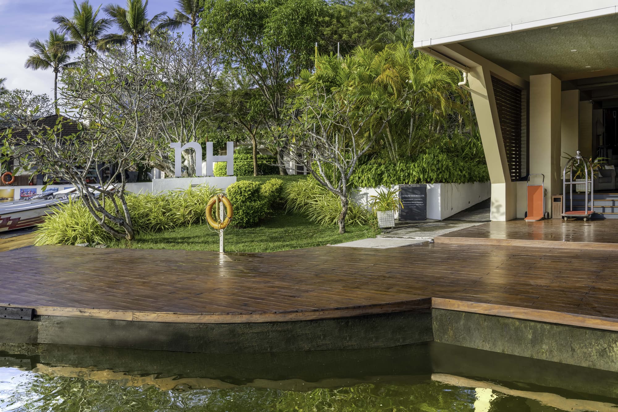 NH Bentota Ceysands Resort