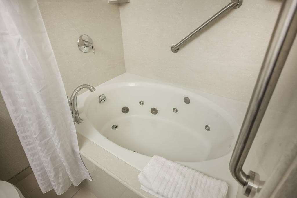 Comfort Inn & Suites Near Fallon Naval Air Station