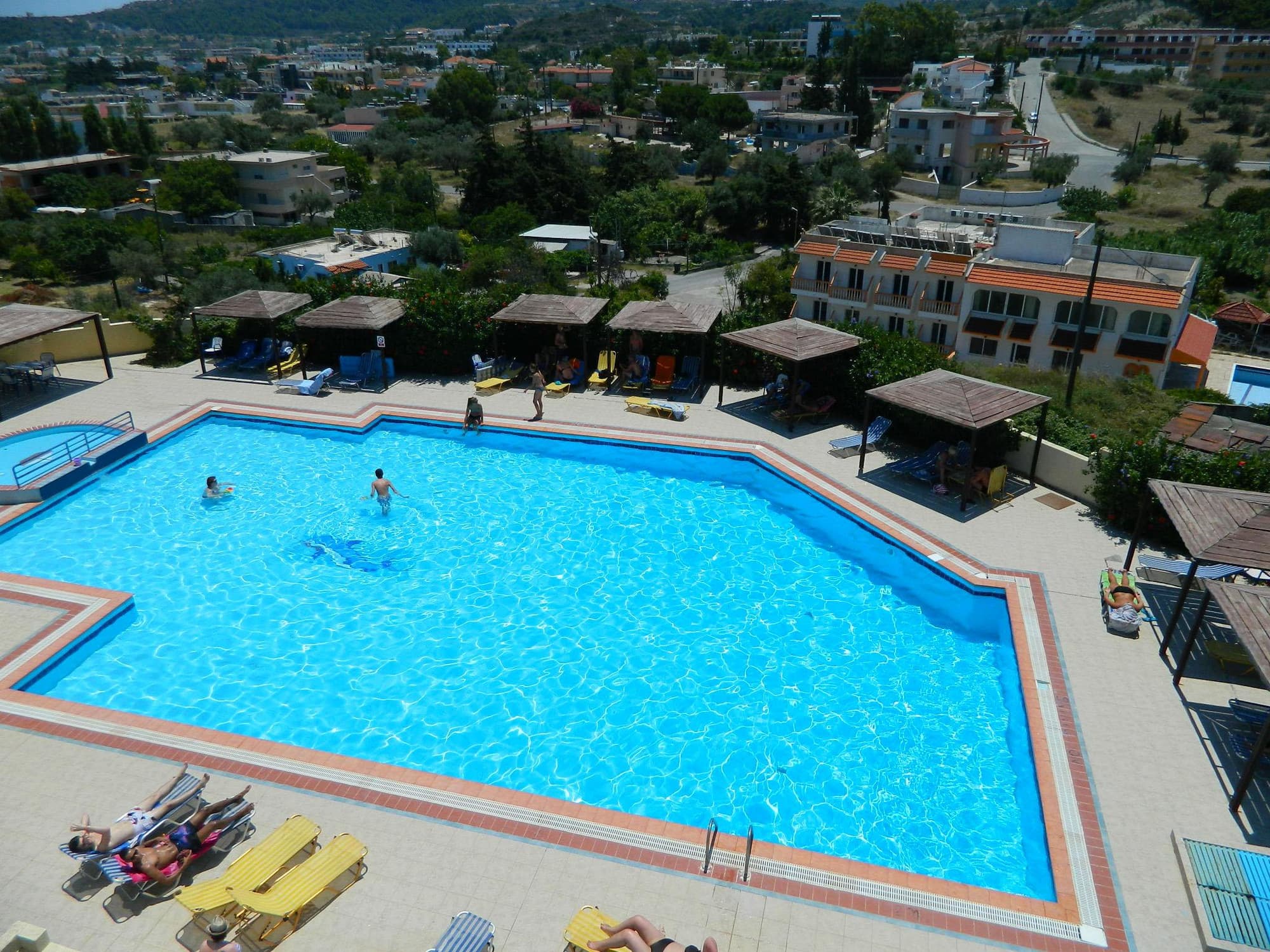 Telhinis Hotel and Apartments