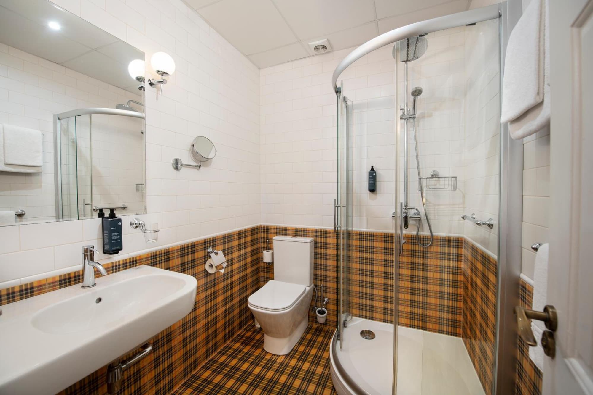 Hestia Hotel Radi un Draugi