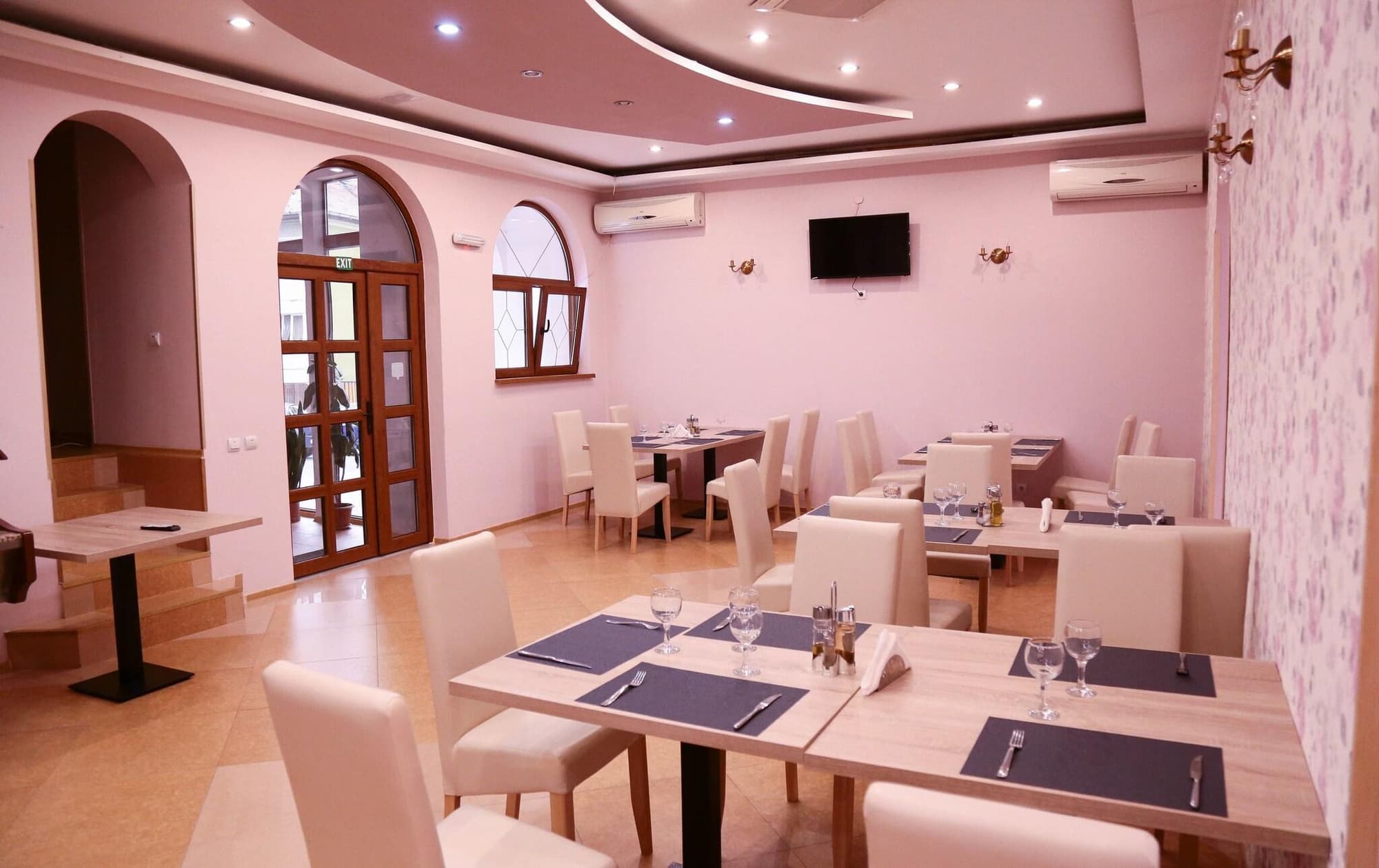 Apollonia Hotel