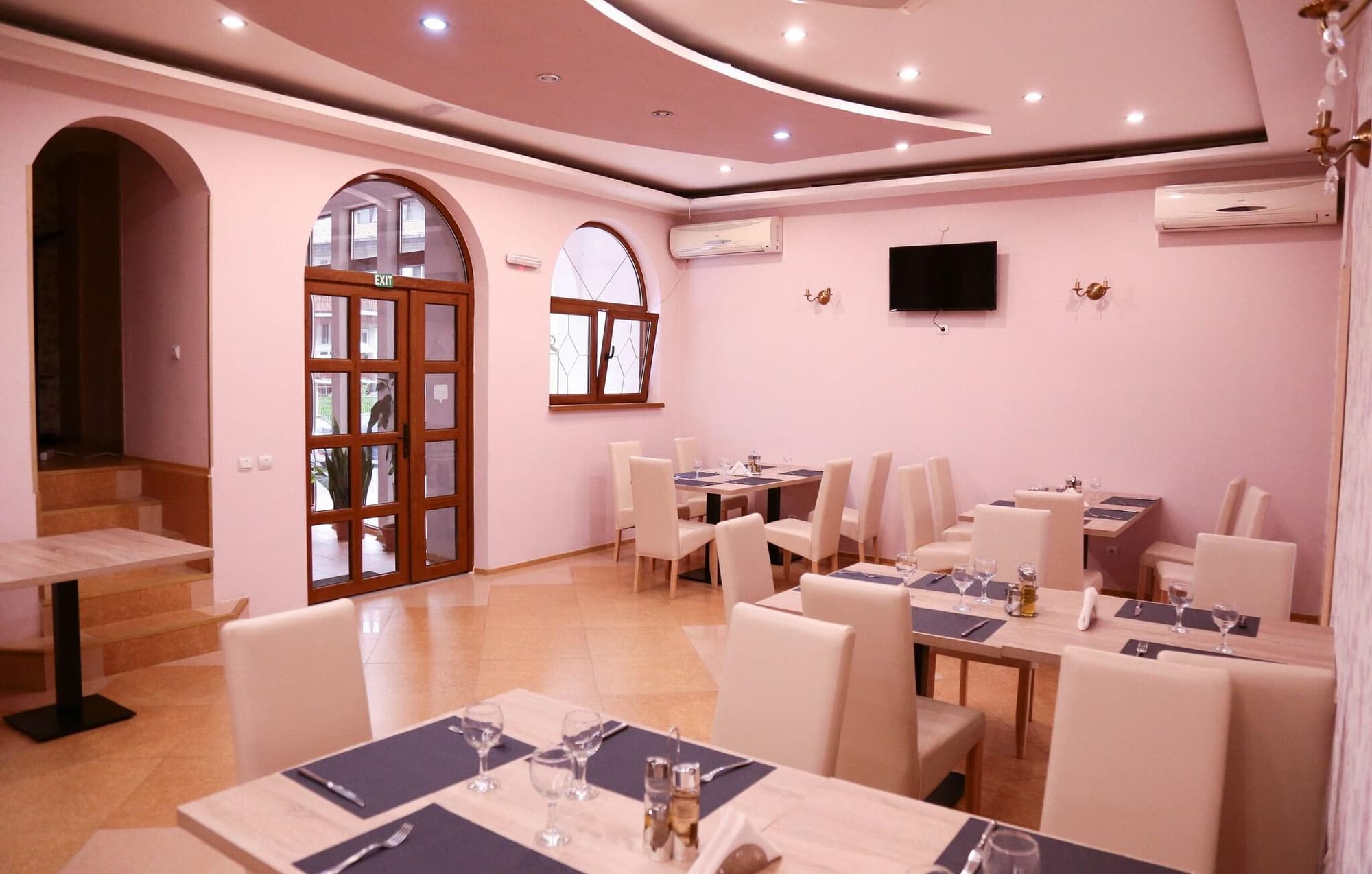 Apollonia Hotel