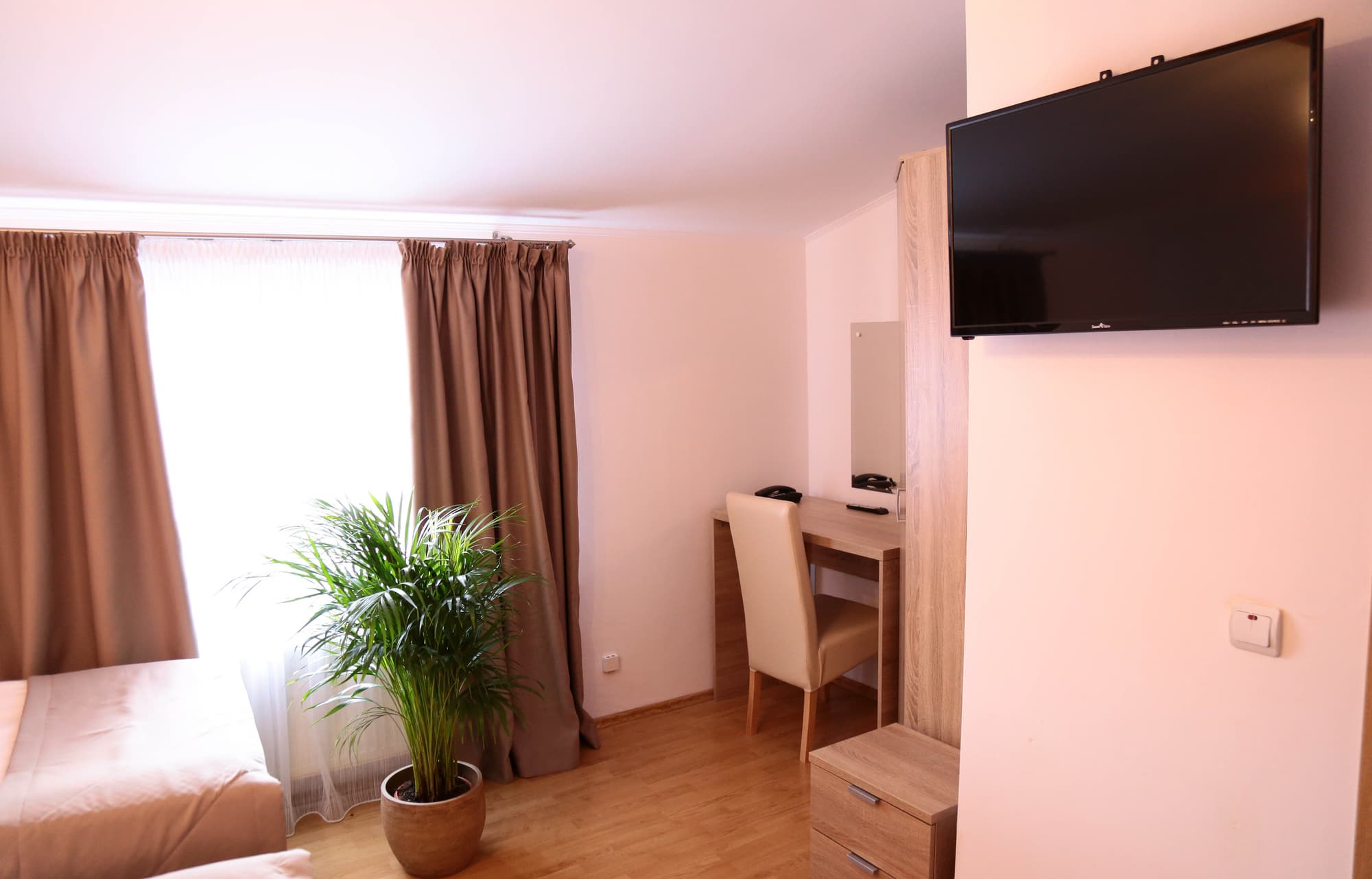 Apollonia Hotel