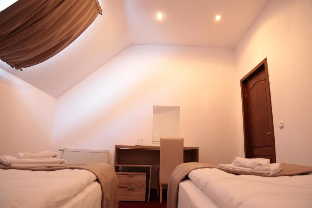 Apollonia Hotel