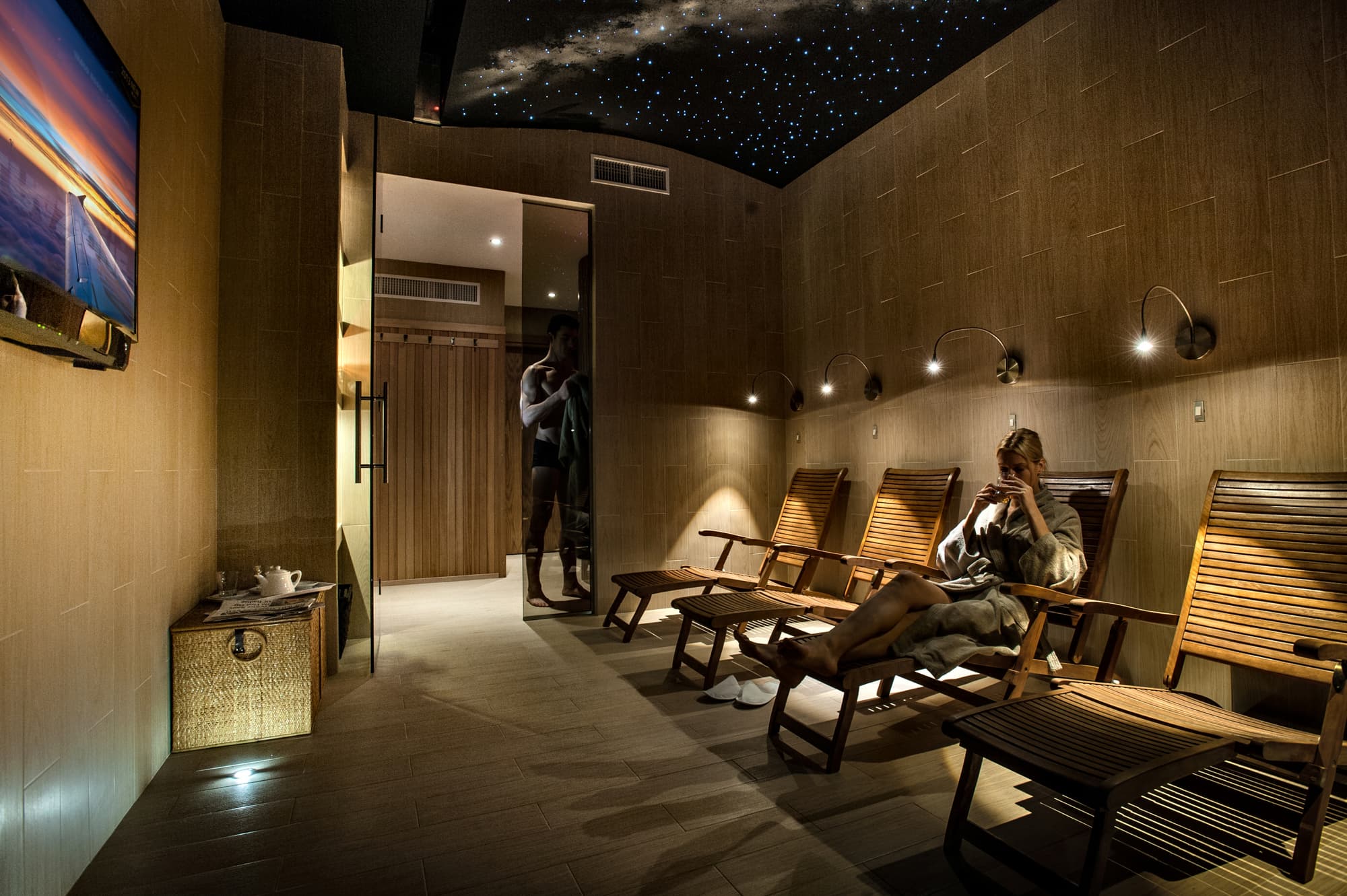 Eurohotel, Sports and Entertainment