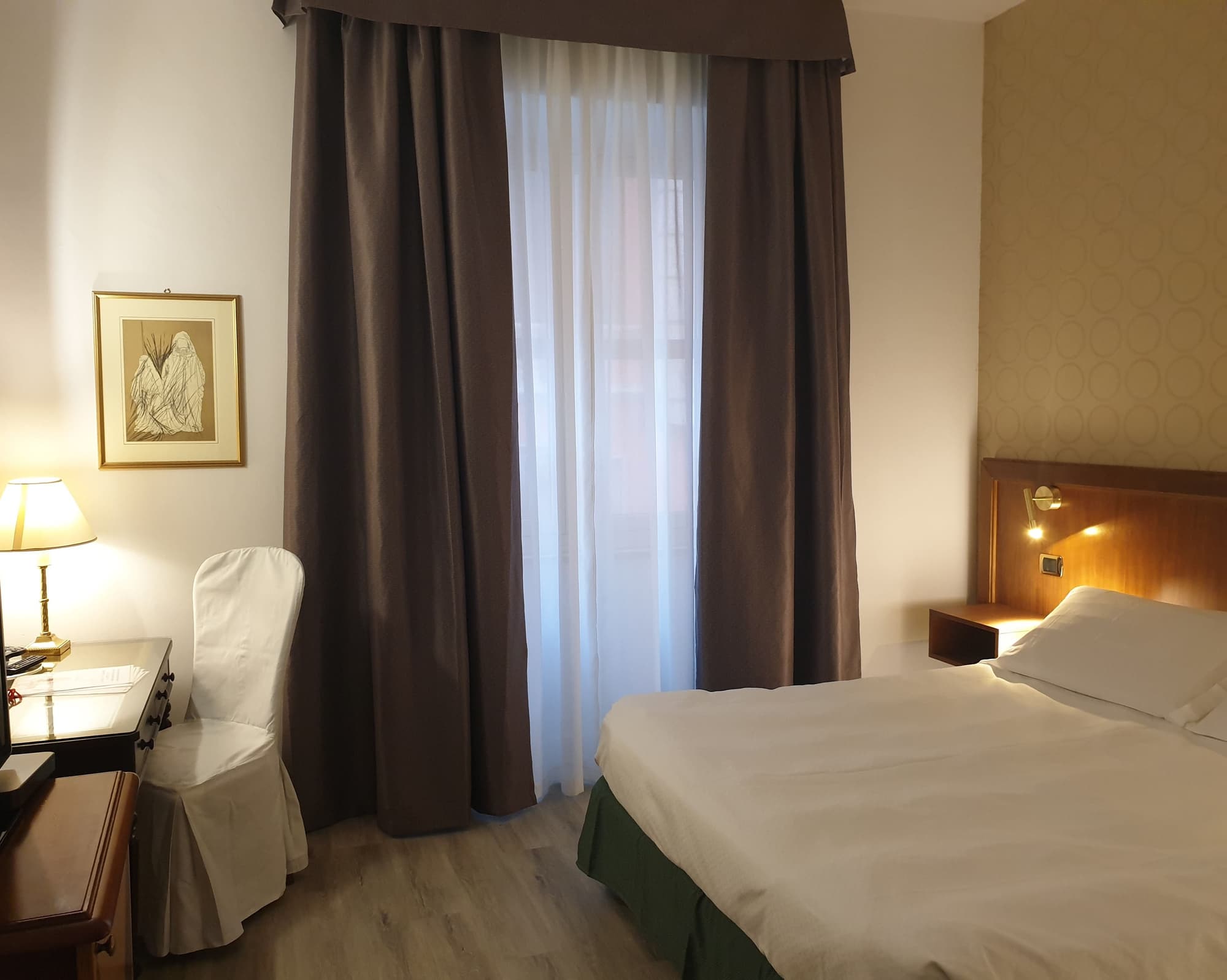 Alli Due Buoi Rossi, Room