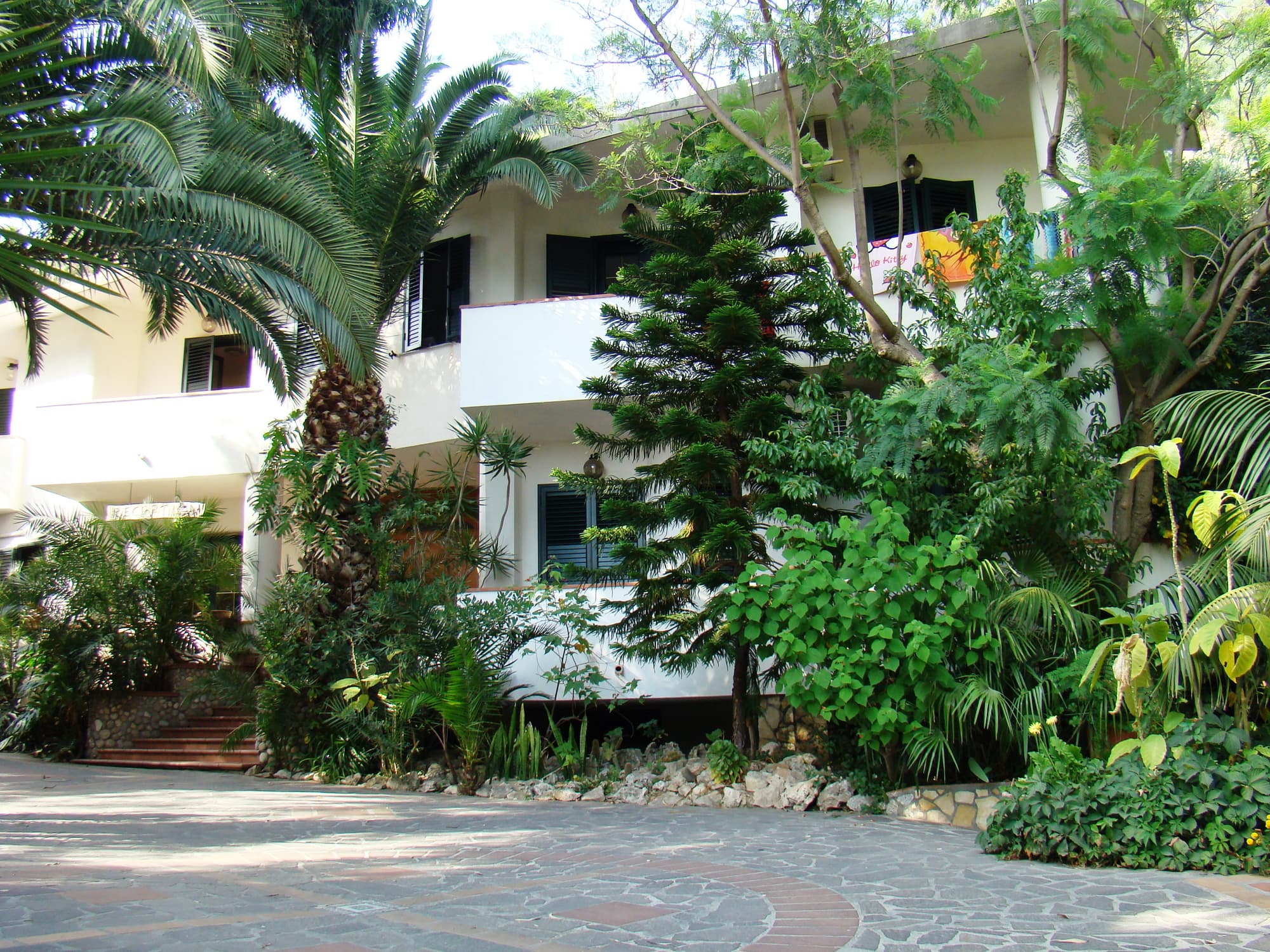 Hotel Village Eden