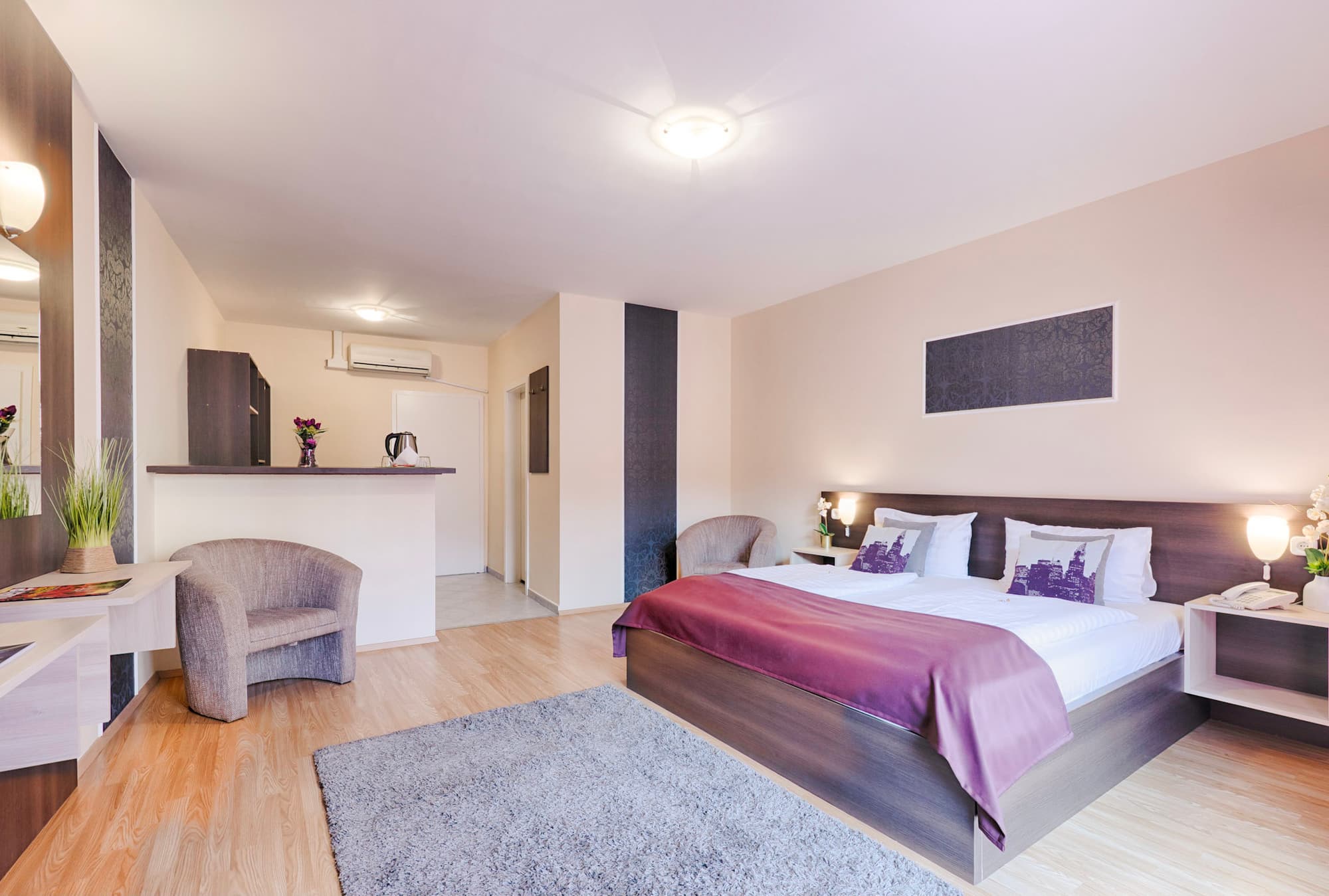 Triple M Hotel