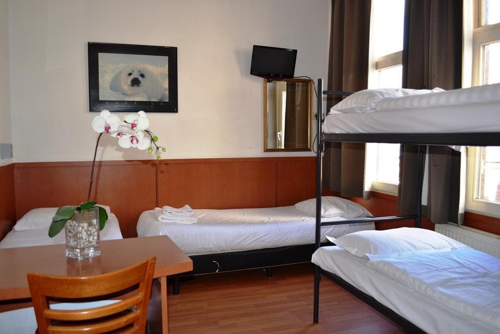 Continental Hotel