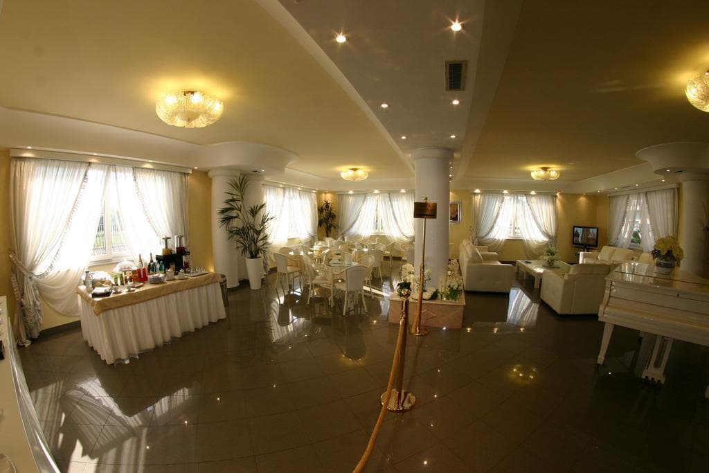 Luxor Hotel
