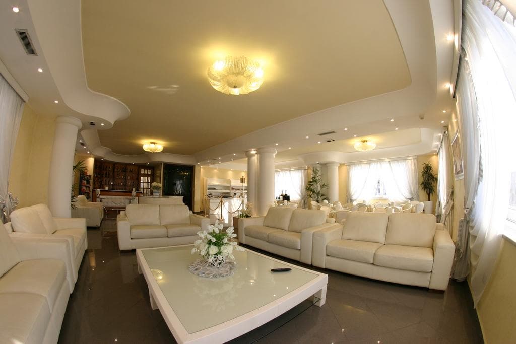 Luxor Hotel