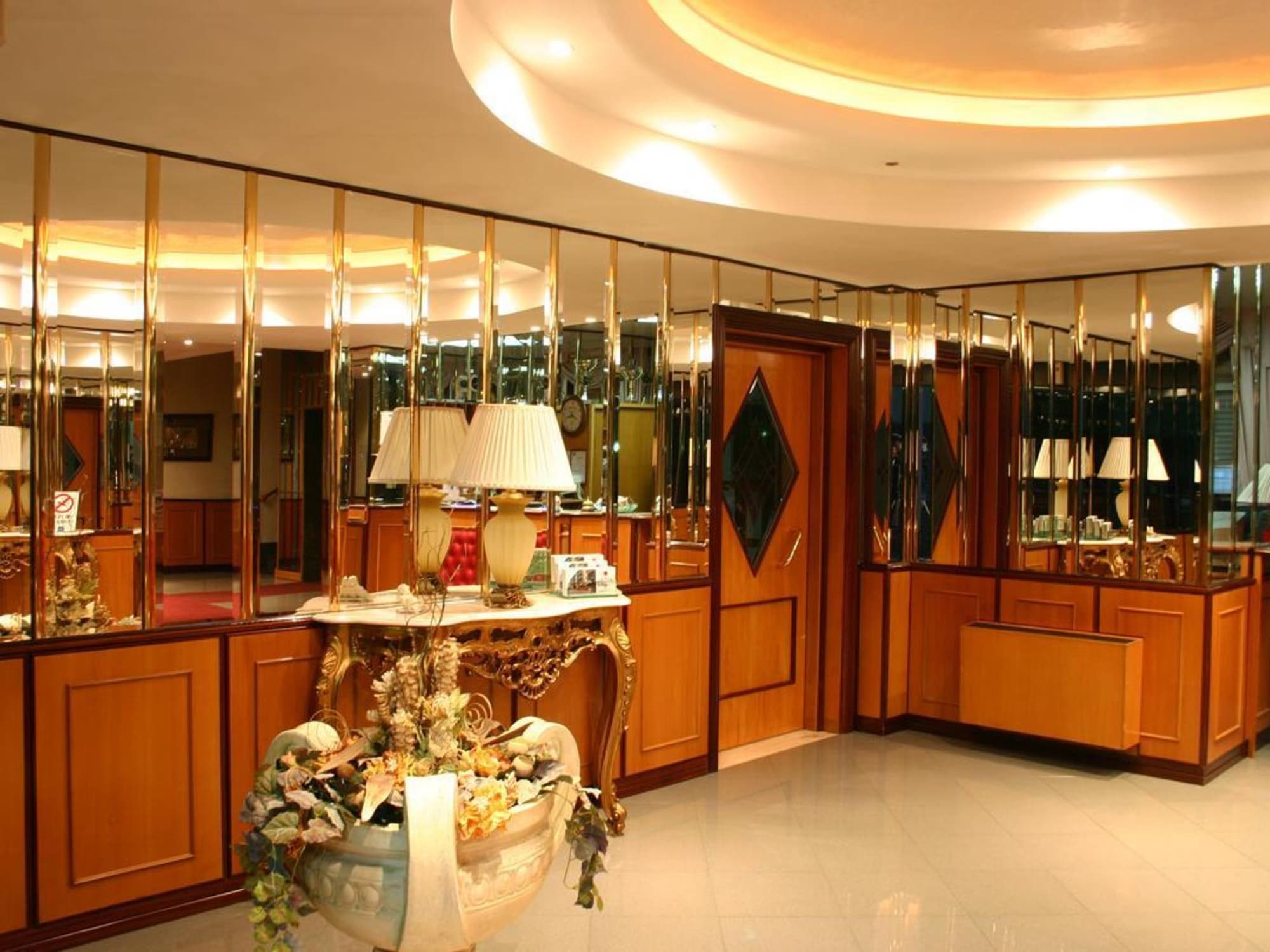 Luxor Hotel