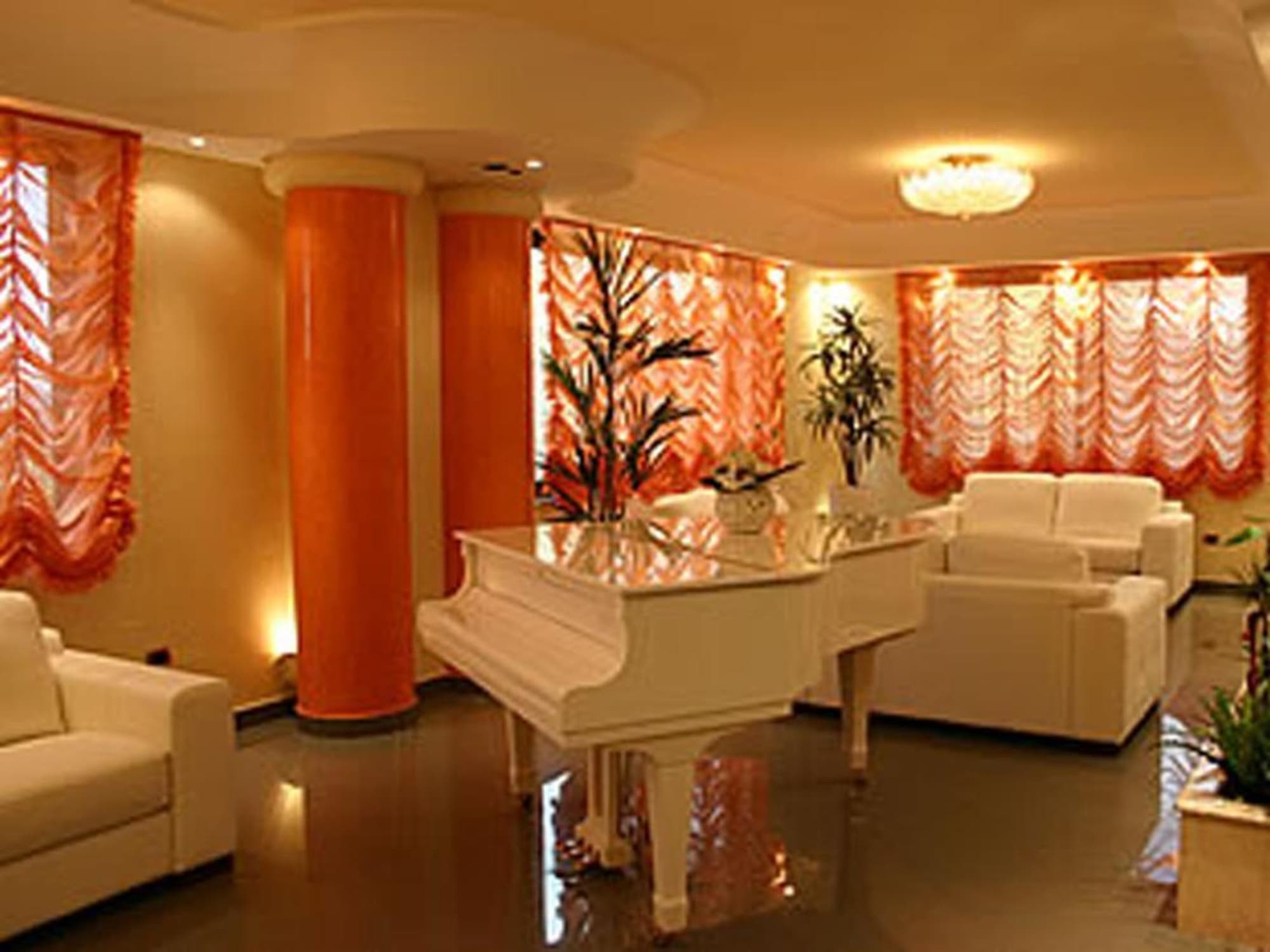 Luxor Hotel