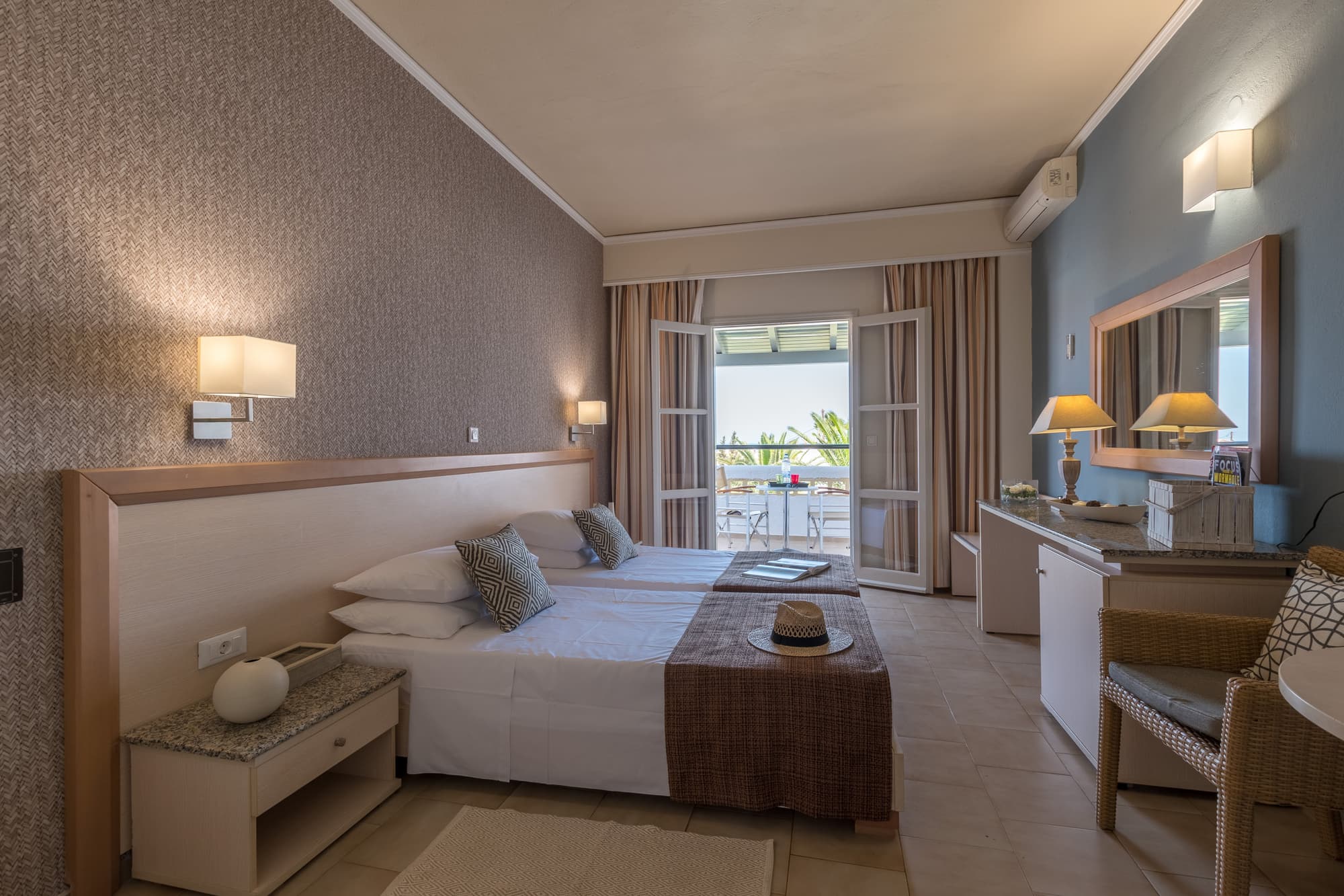 Dedalos Hotel
