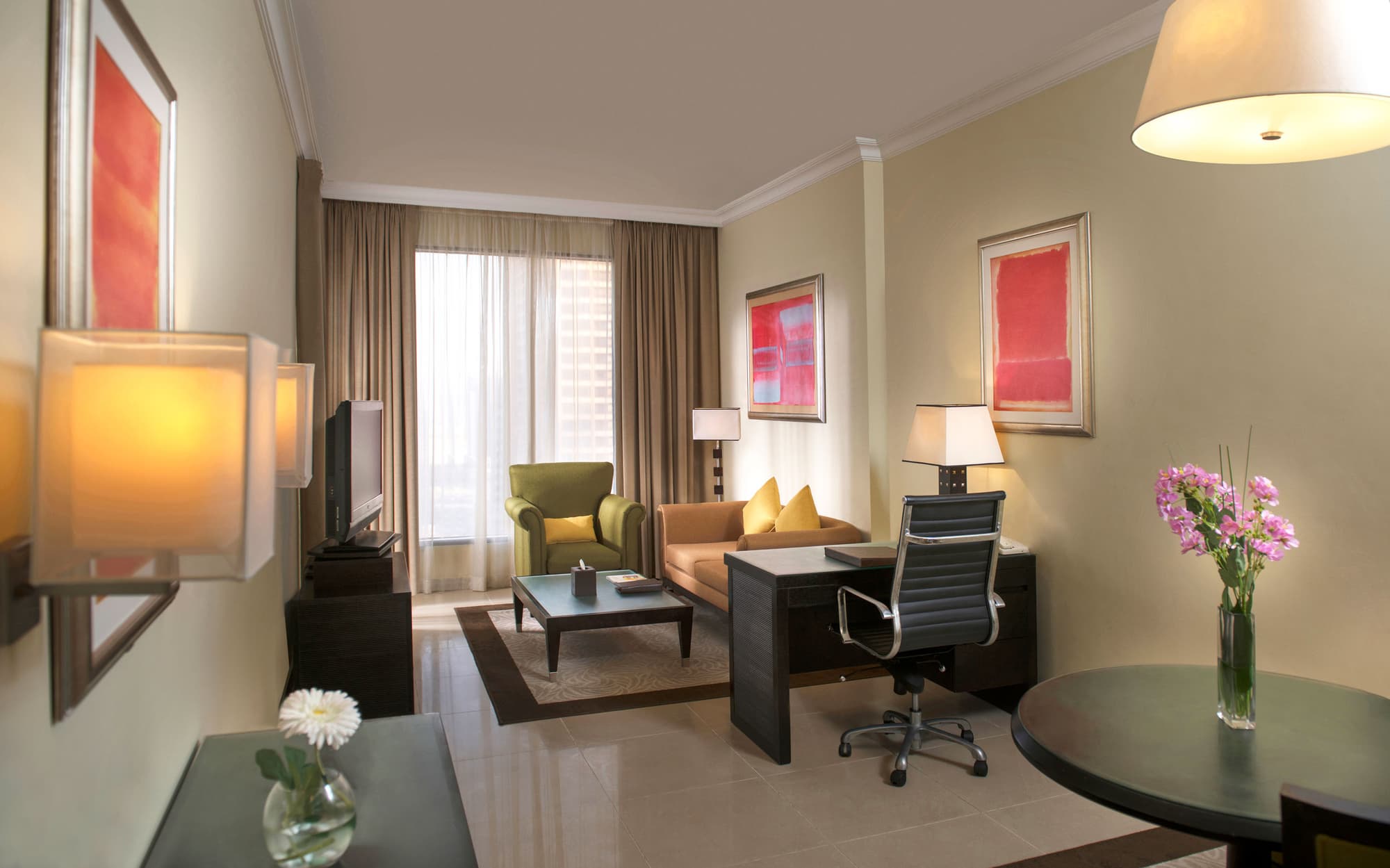 Two Seasons Hotel & Apartments (ex. Gloria Hotel)