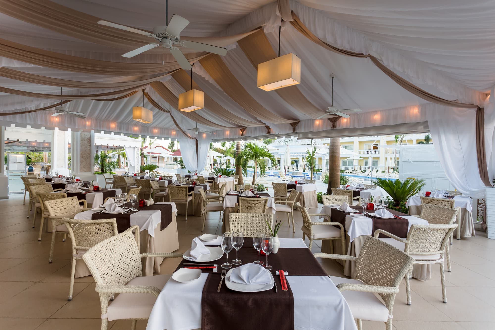 Bahia Principe Luxury Bouganville All Inclusive, Restaurant