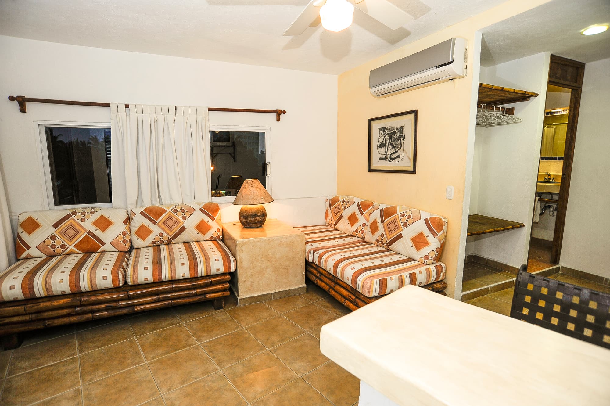 Suites Ixtapa Plaza