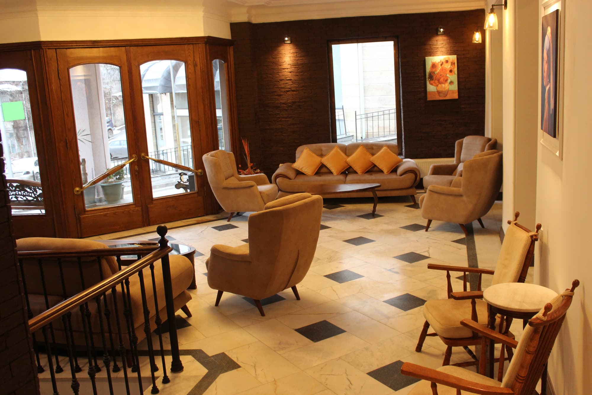 Diplomat Hotel