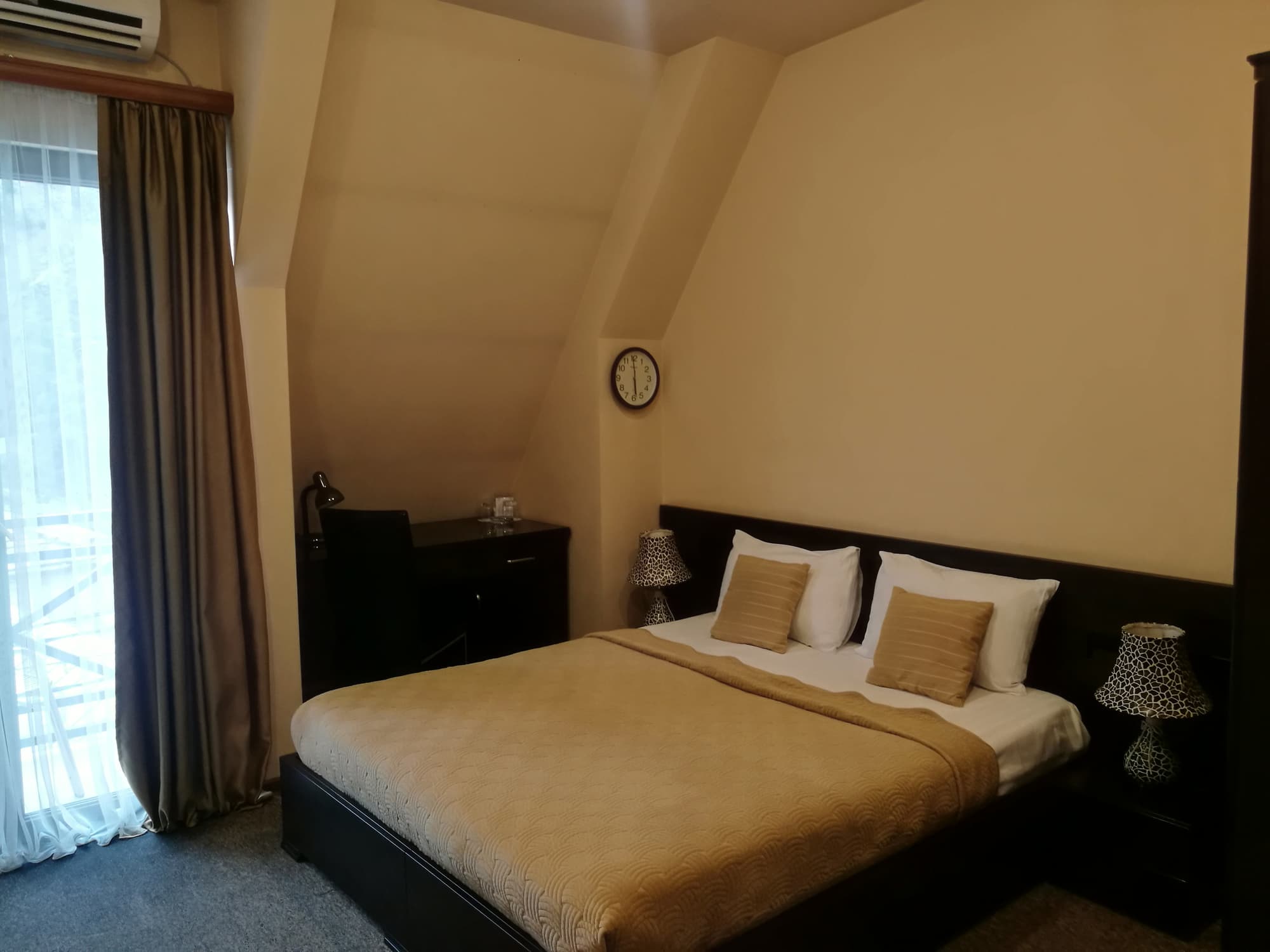 Diplomat Hotel