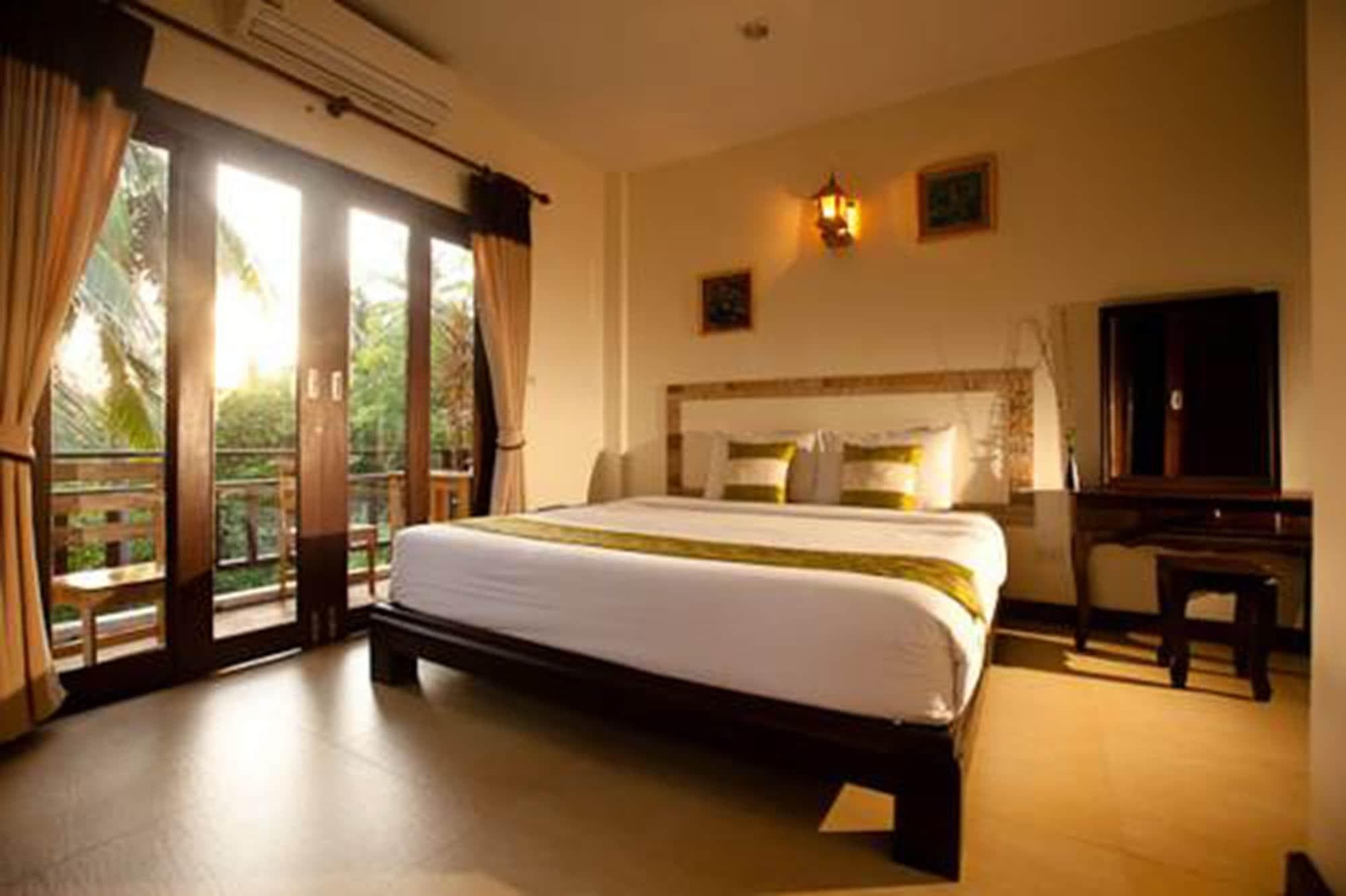Shanti Hotel