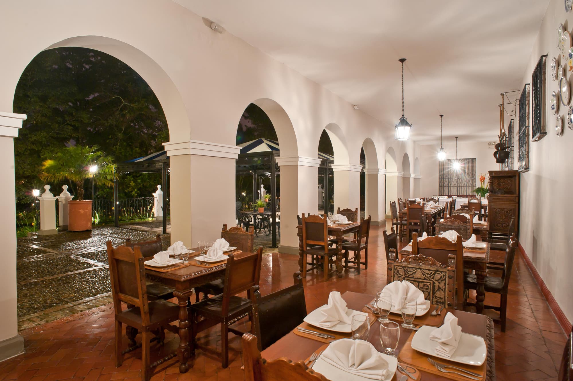 Dann Monasterio Popayan