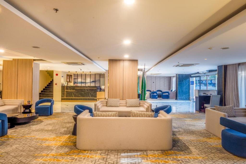 Haven Plaza