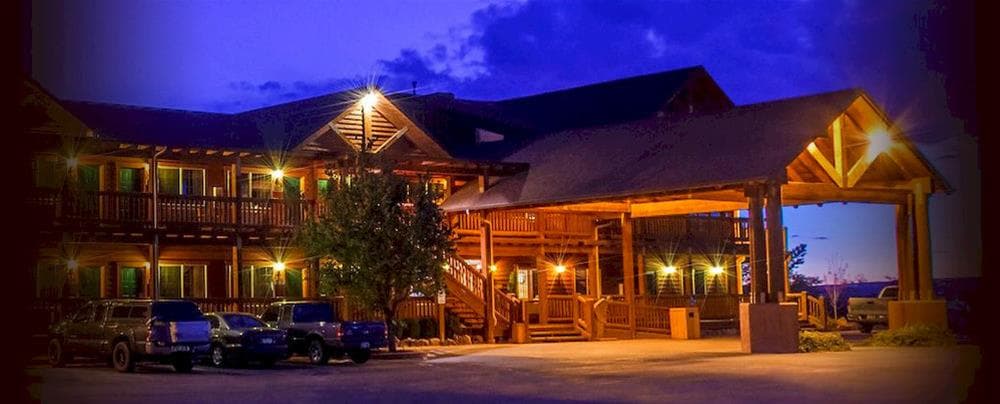 Desert Rose Inn & Cabins