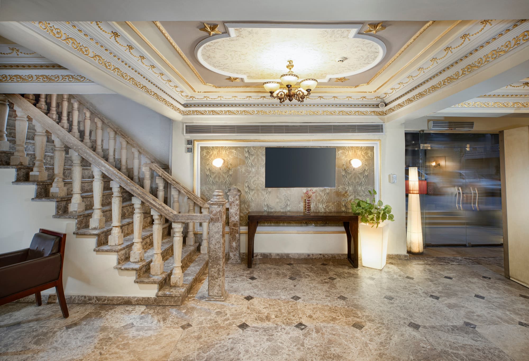 Kanzy Hotel