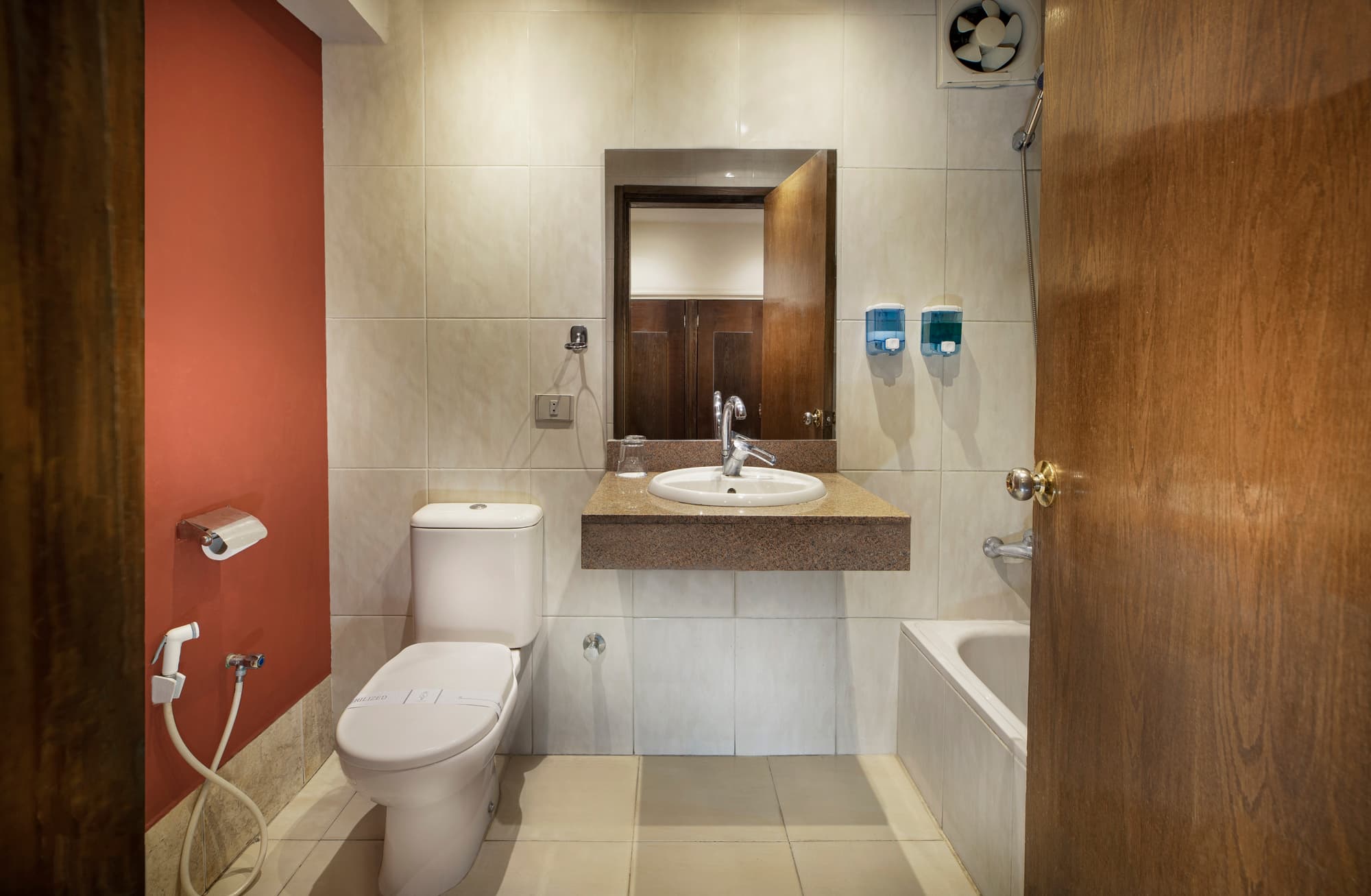 Kanzy Hotel