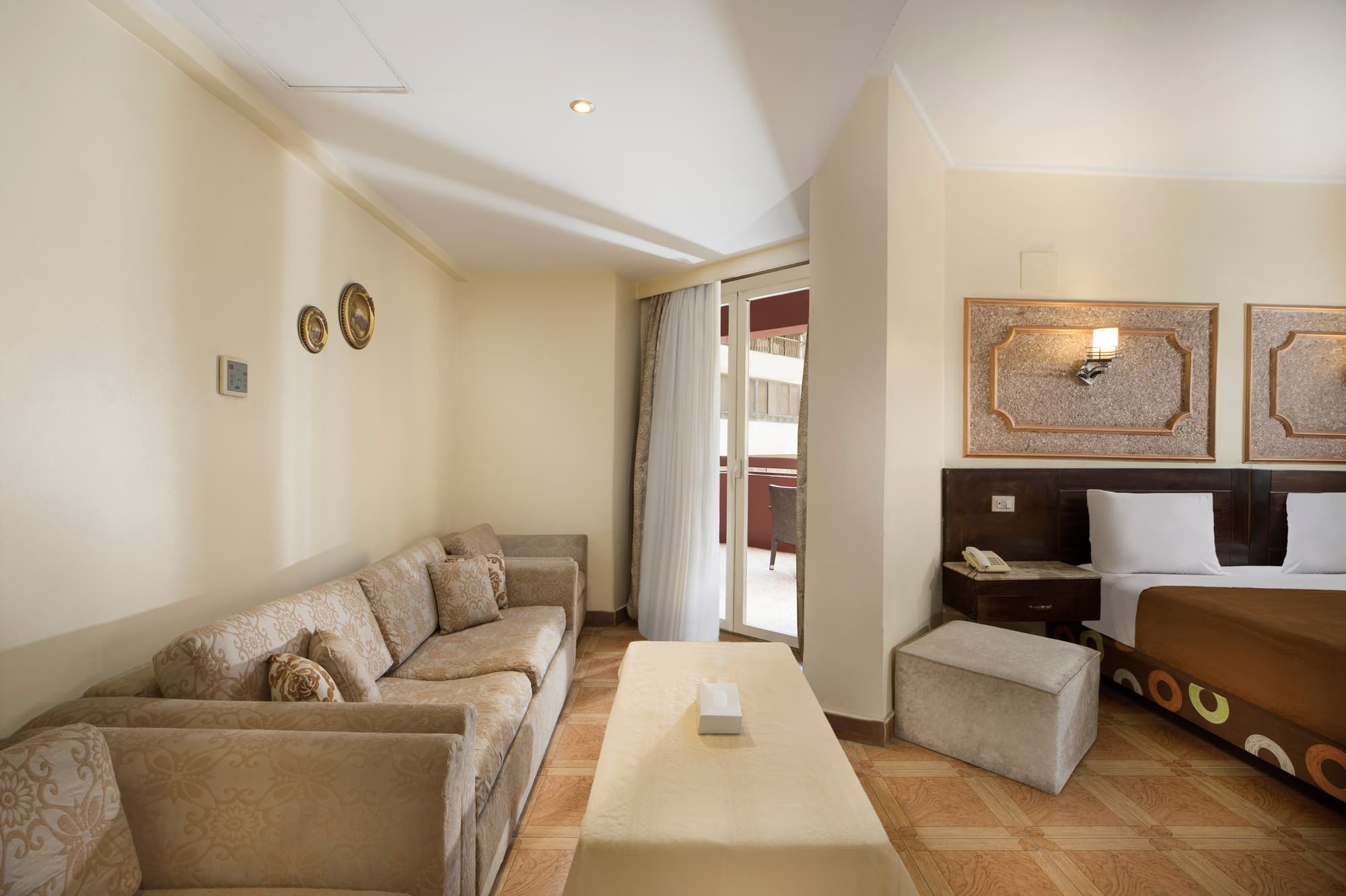 Kanzy Hotel